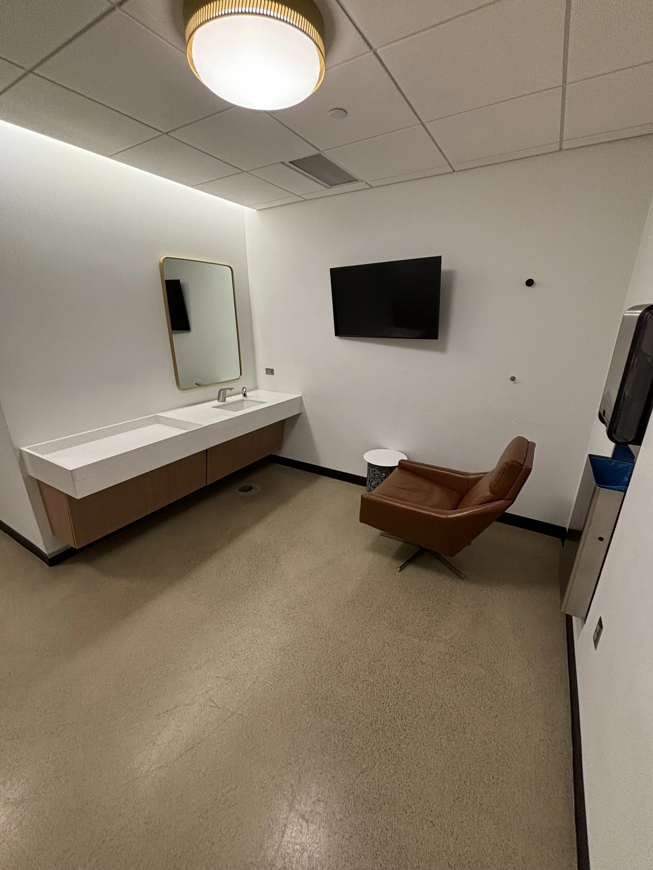 New York Islanders Nursing Mothers Suite.jpeg