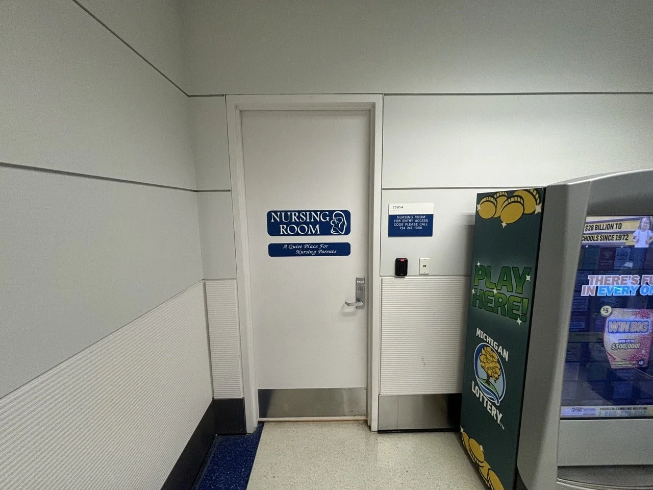 Detroit DTW Nursing Mothers Room3.jpeg
