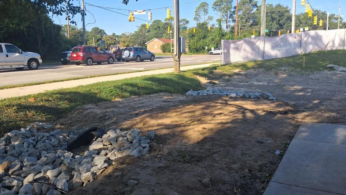 connection to holly tree rd.jpg