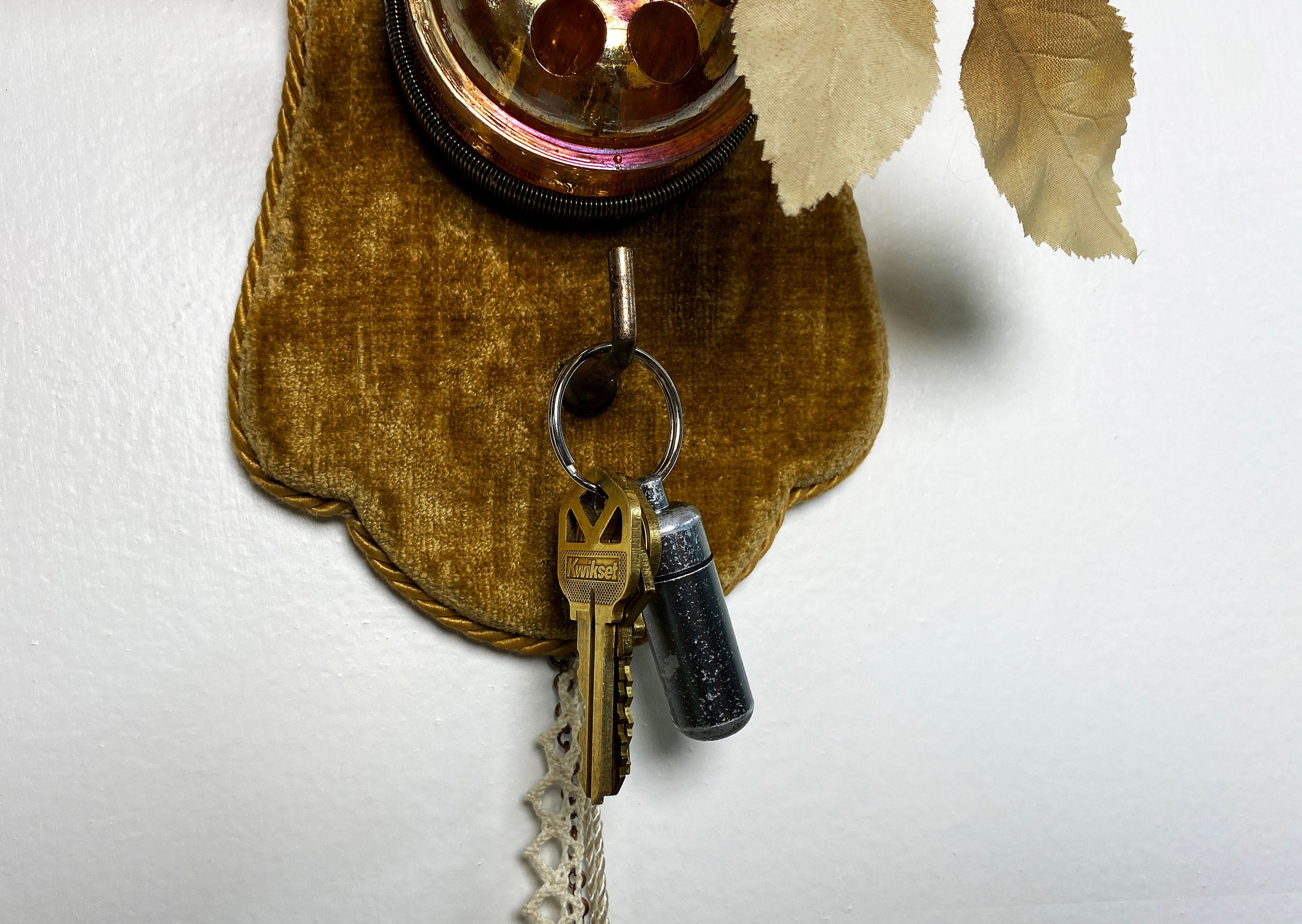 https://i.etsystatic.com/42393333/r/il/77dfb9/4882699229/il_fullxfull.4882699229_9m0s.jpg
