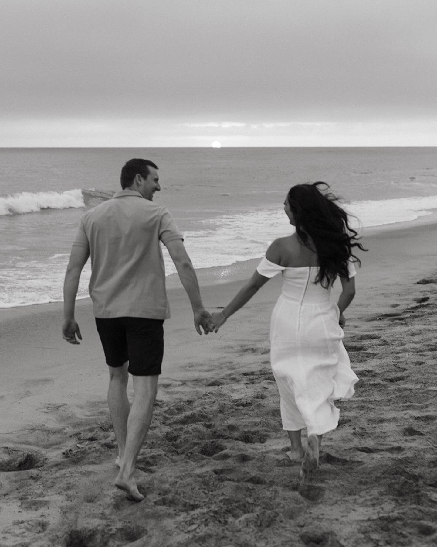 alyssa + coltons dreamy carlsbad engagement .
.
.
.
#lifestylephotographer #engagementsession  #sandiegophotographer #filmphotographer #foryou #sandiegominisessions #sandiegofamilyphotographer #sandiegolifestylephotographer