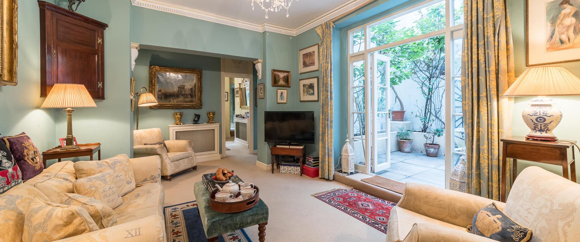 2 bedroom 2 bathroom Queensgate Gardens