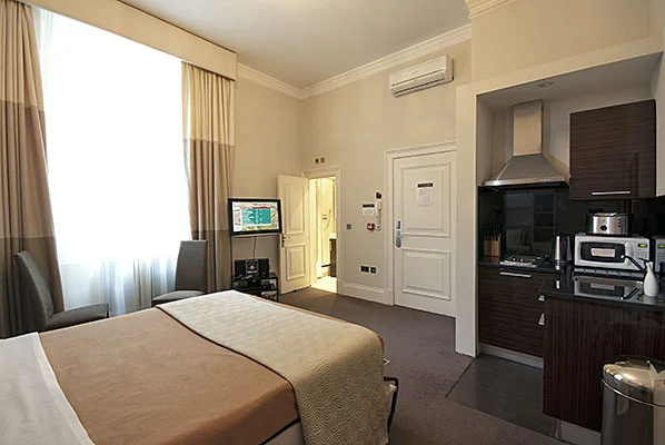 Hertford Street - Studio, 1, 2 and 3-Bedroom Served Apartments (M003)