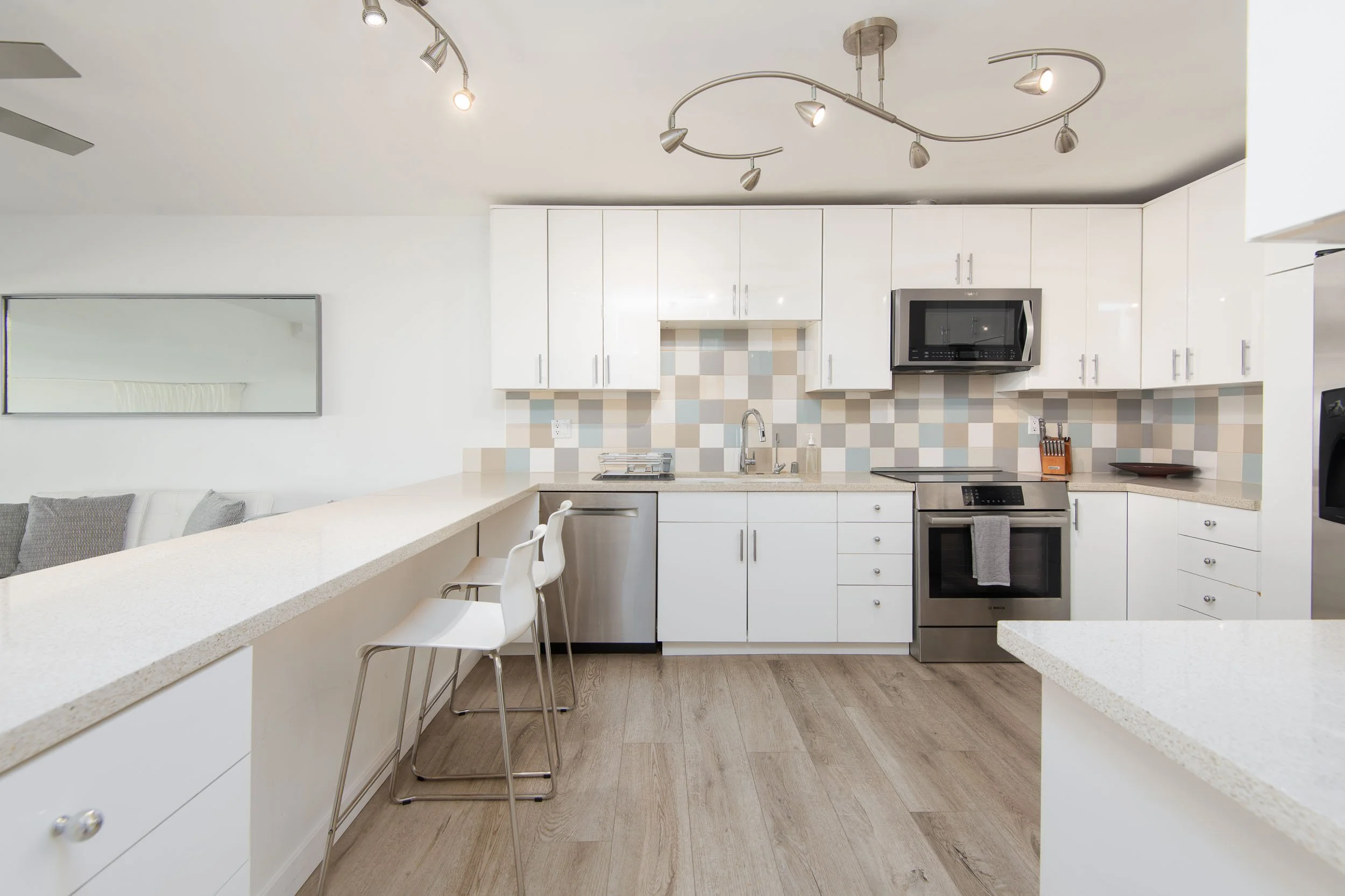 13.Kitchen..jpg