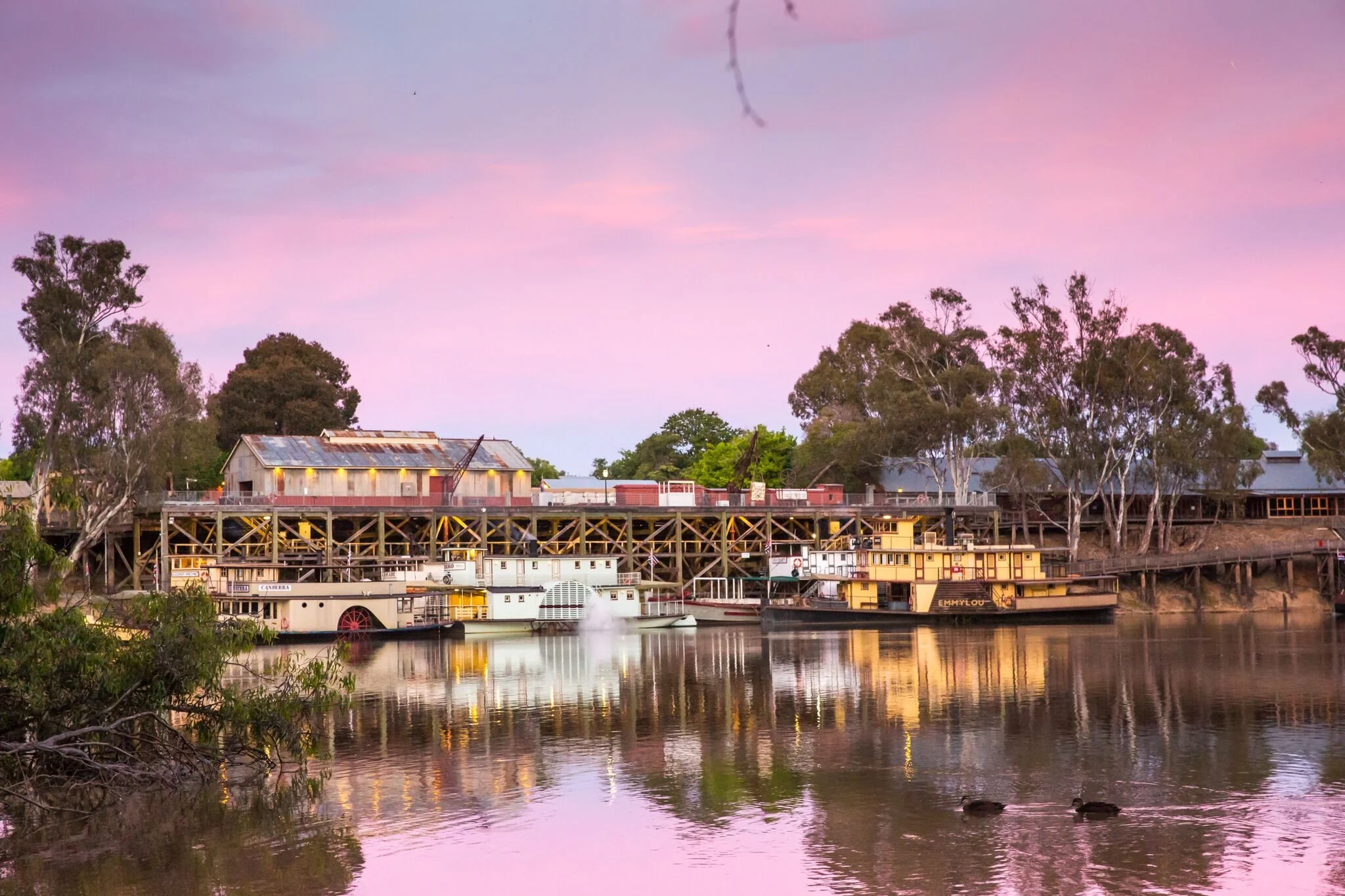 Experience the Charm of Echuca This Spring at High St Motel