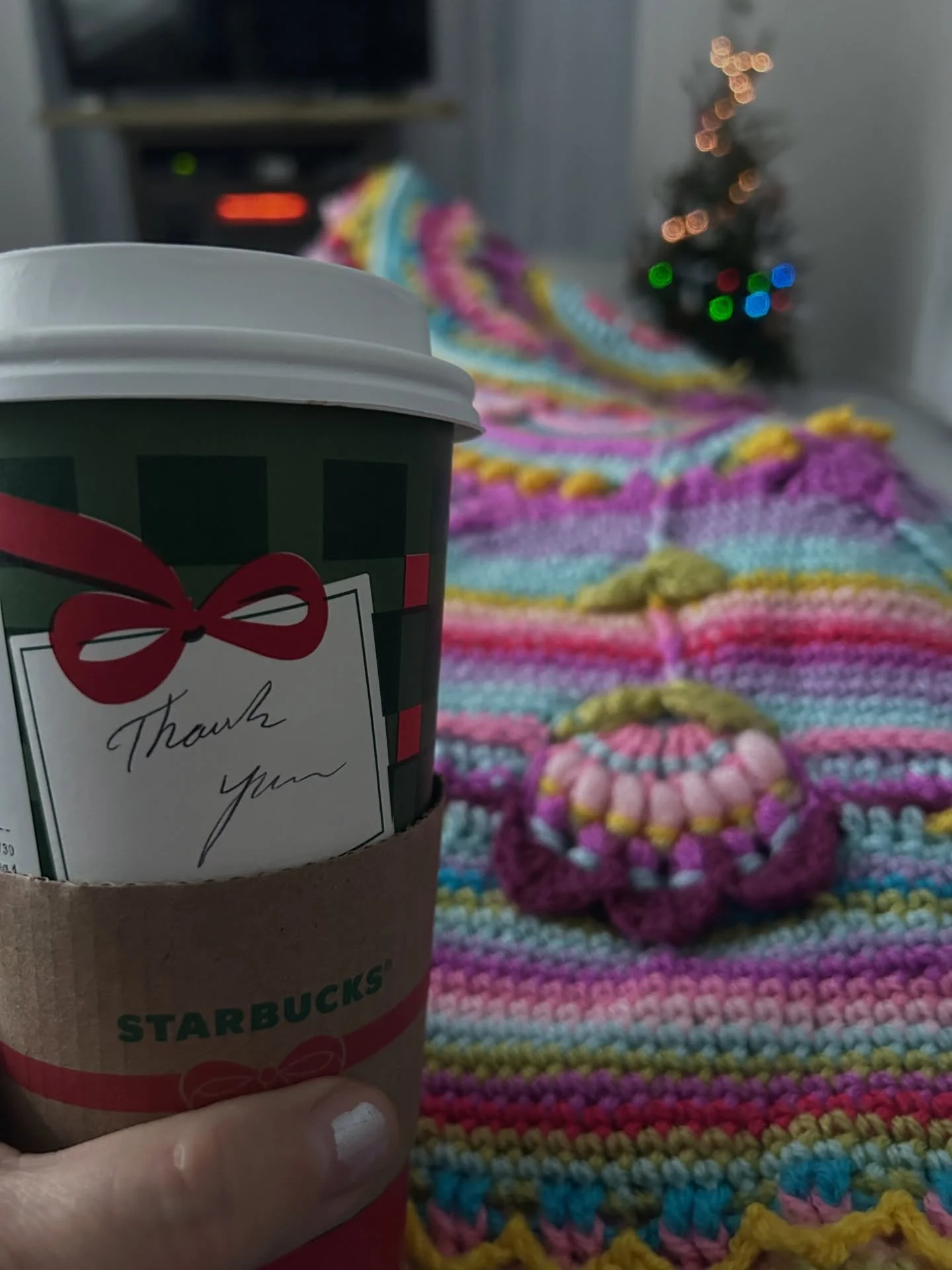 A comfy way to start this snow day 
❄️☕️😊