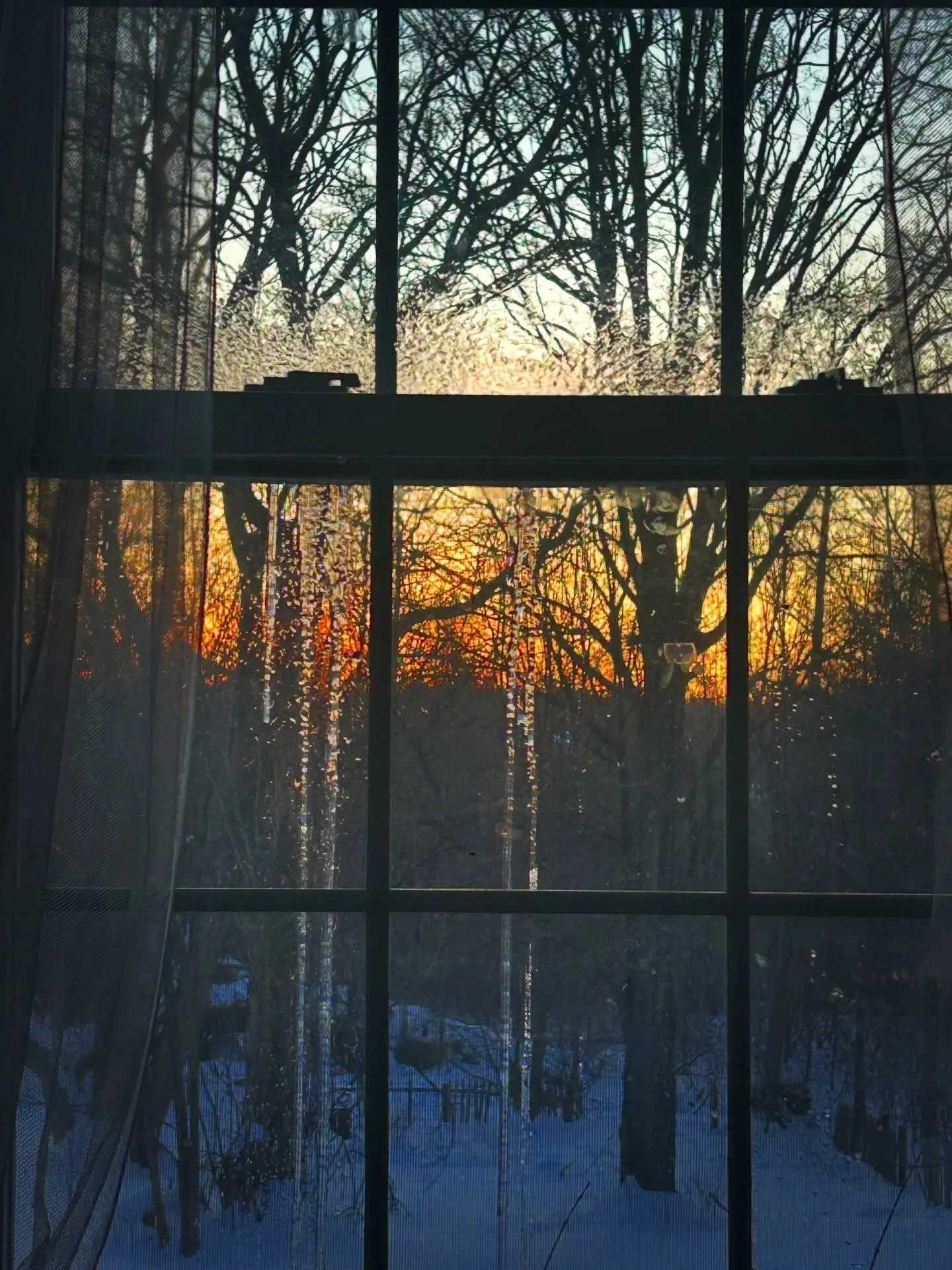 A fire &amp; ice sunset 🌅