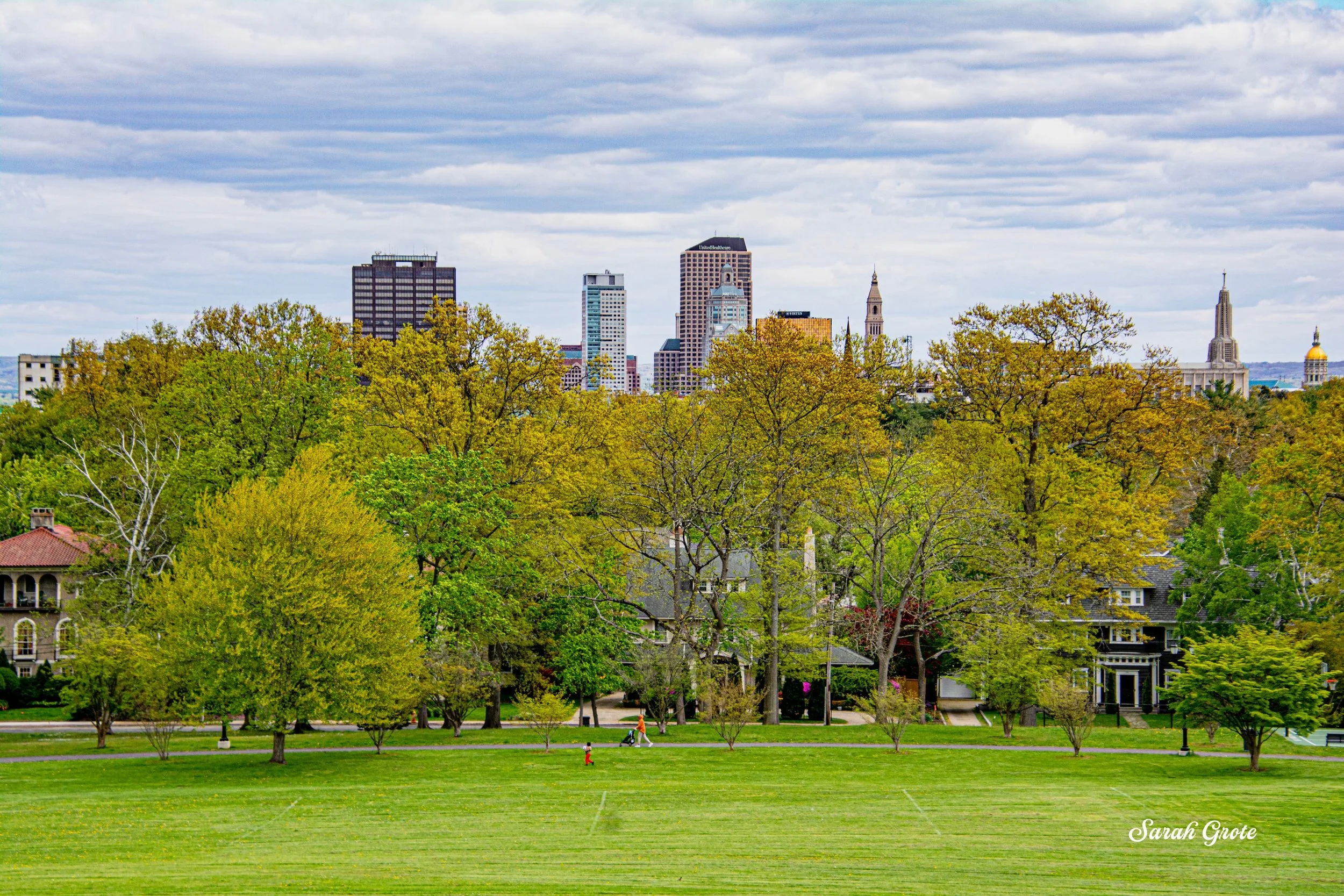 Sunny Sunday view of Hartford