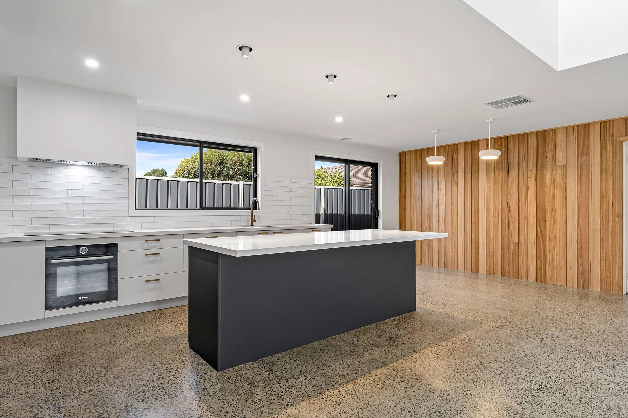 Taylors Lakes House_8.jpg