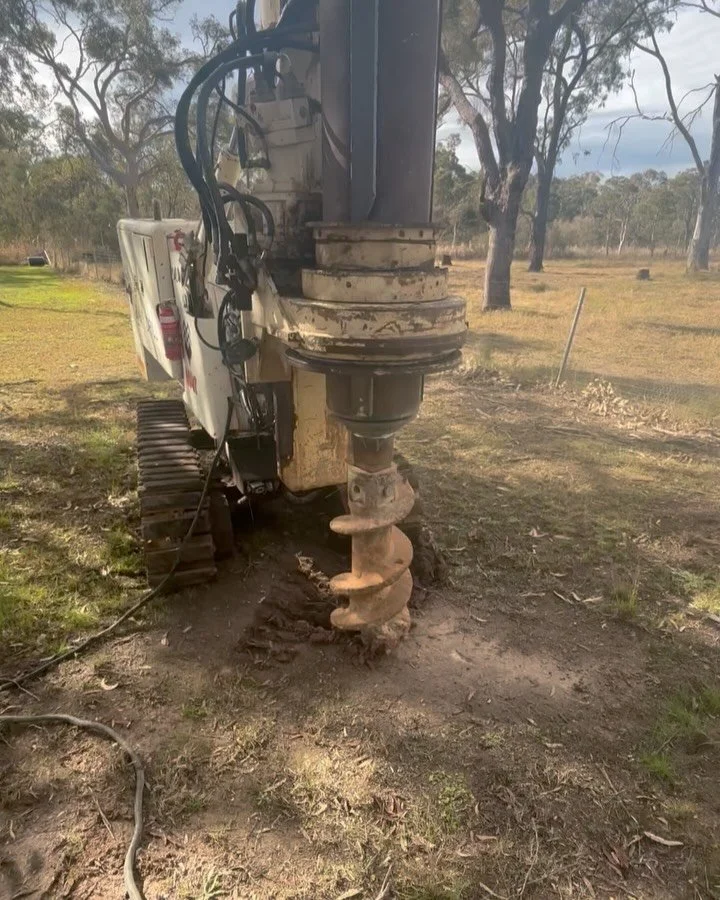 An Australian made Kelly Bar! 🇦🇺 

Here we are doing the first test of this low head room (2m packed up extending out to 9.5m!) kelly bar recently made at Trippett Engineering! 

This has been happening in the background over a few months with the 