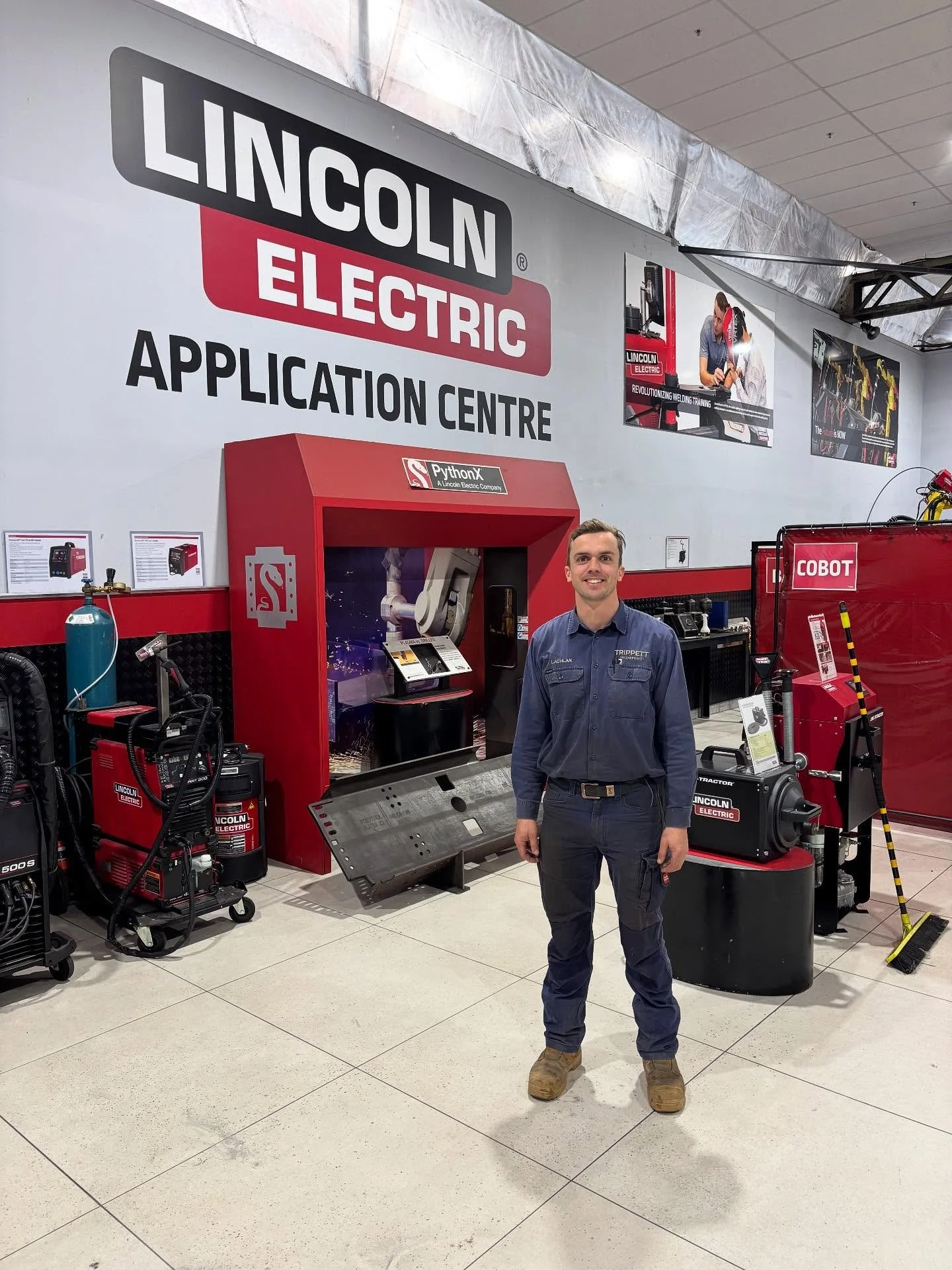 Employee of the month Lachlan was at Lincoln Electric today learning all about our new Hyperfill welder and all of its features. 

It was an impressive facility with a fantastic can do attitude towards innovation in welding. 

Innovation is contagiou