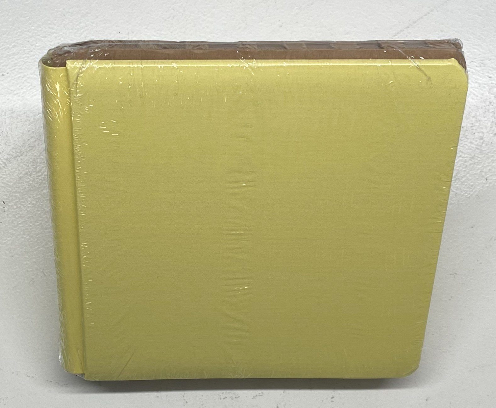 8 x 8 Album Cover Set, plain, Soft Yellow.jpeg