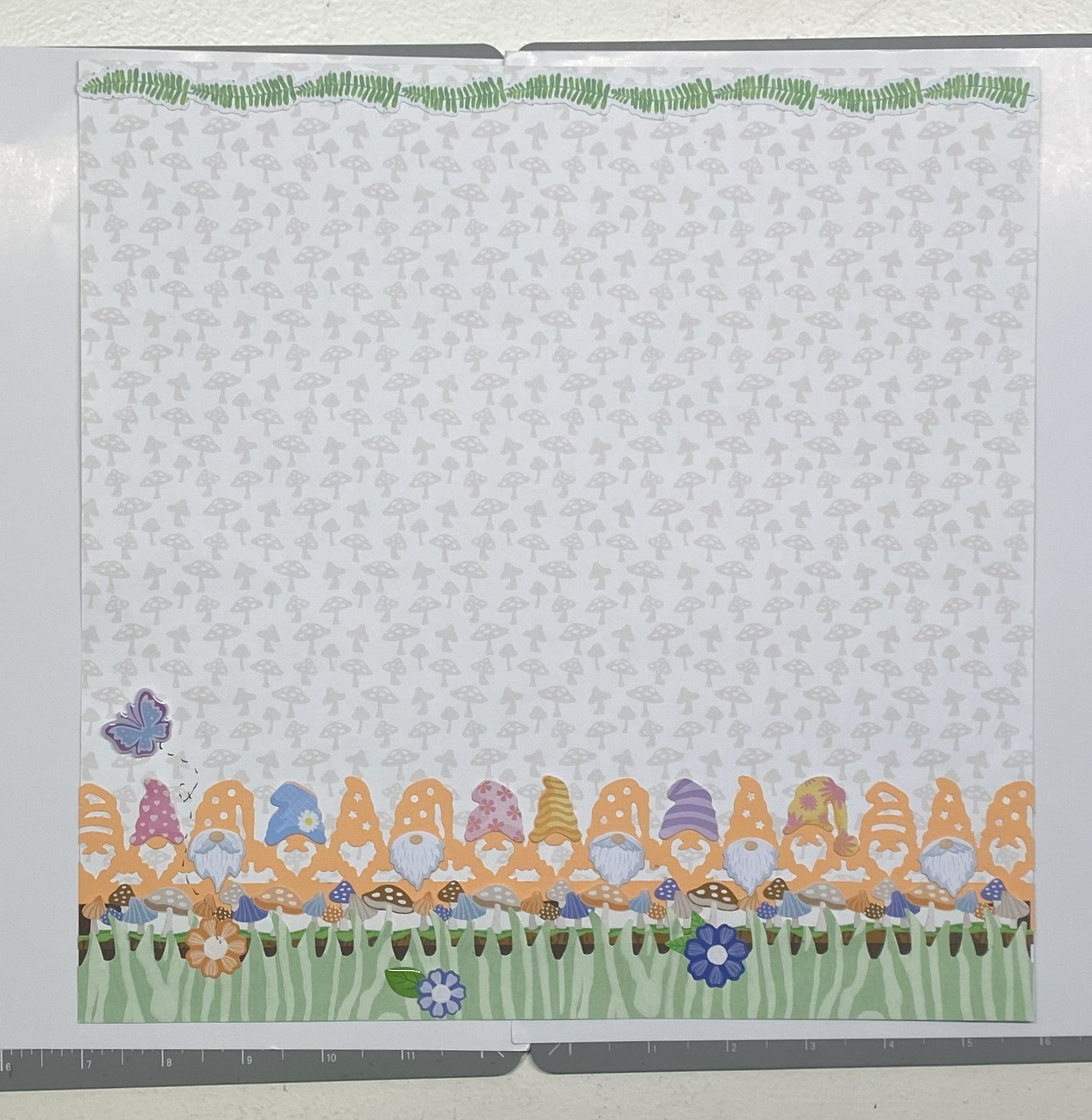 Gnome border, left.jpeg