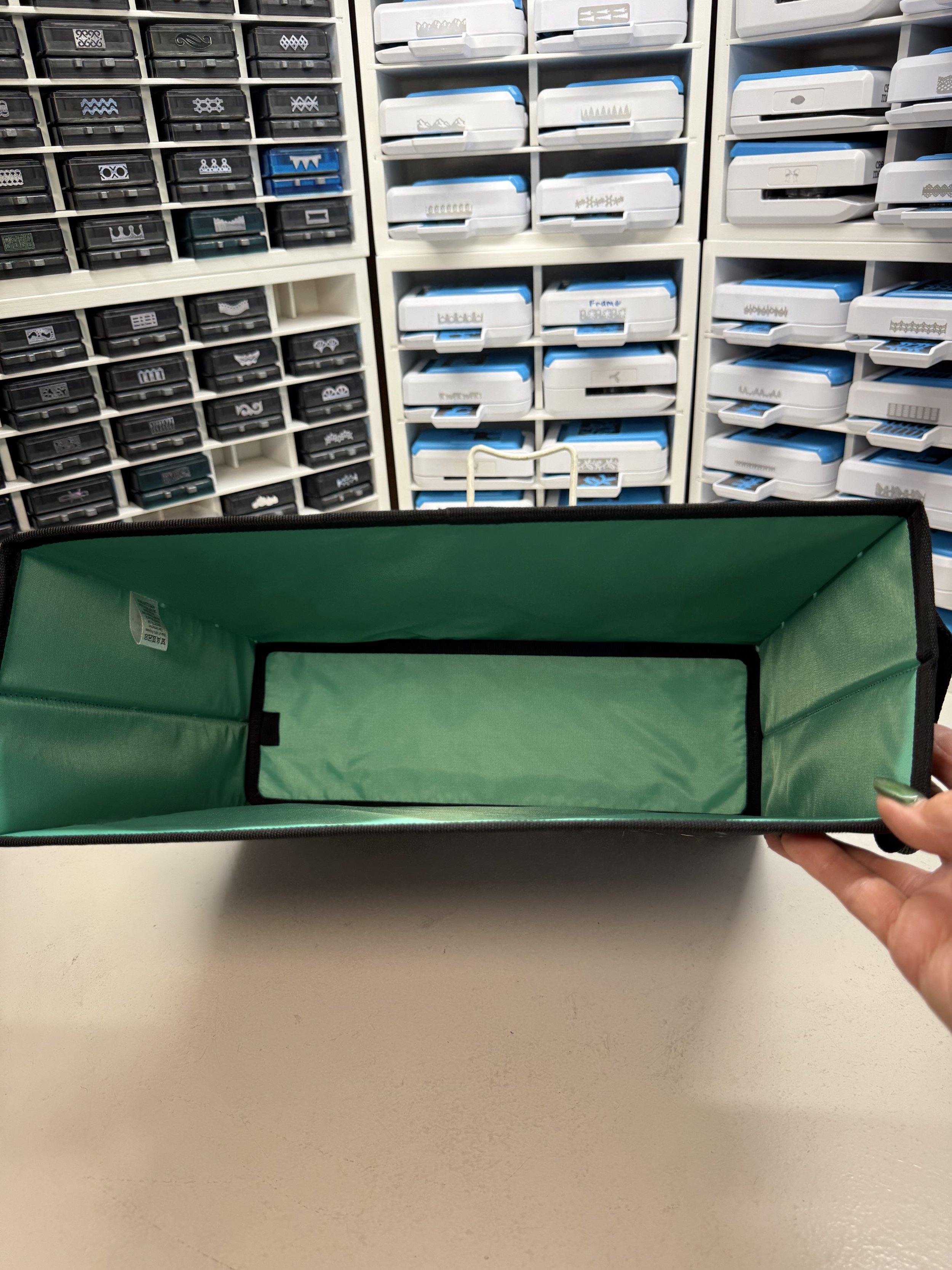 Rainbow dots pod 4.jpg