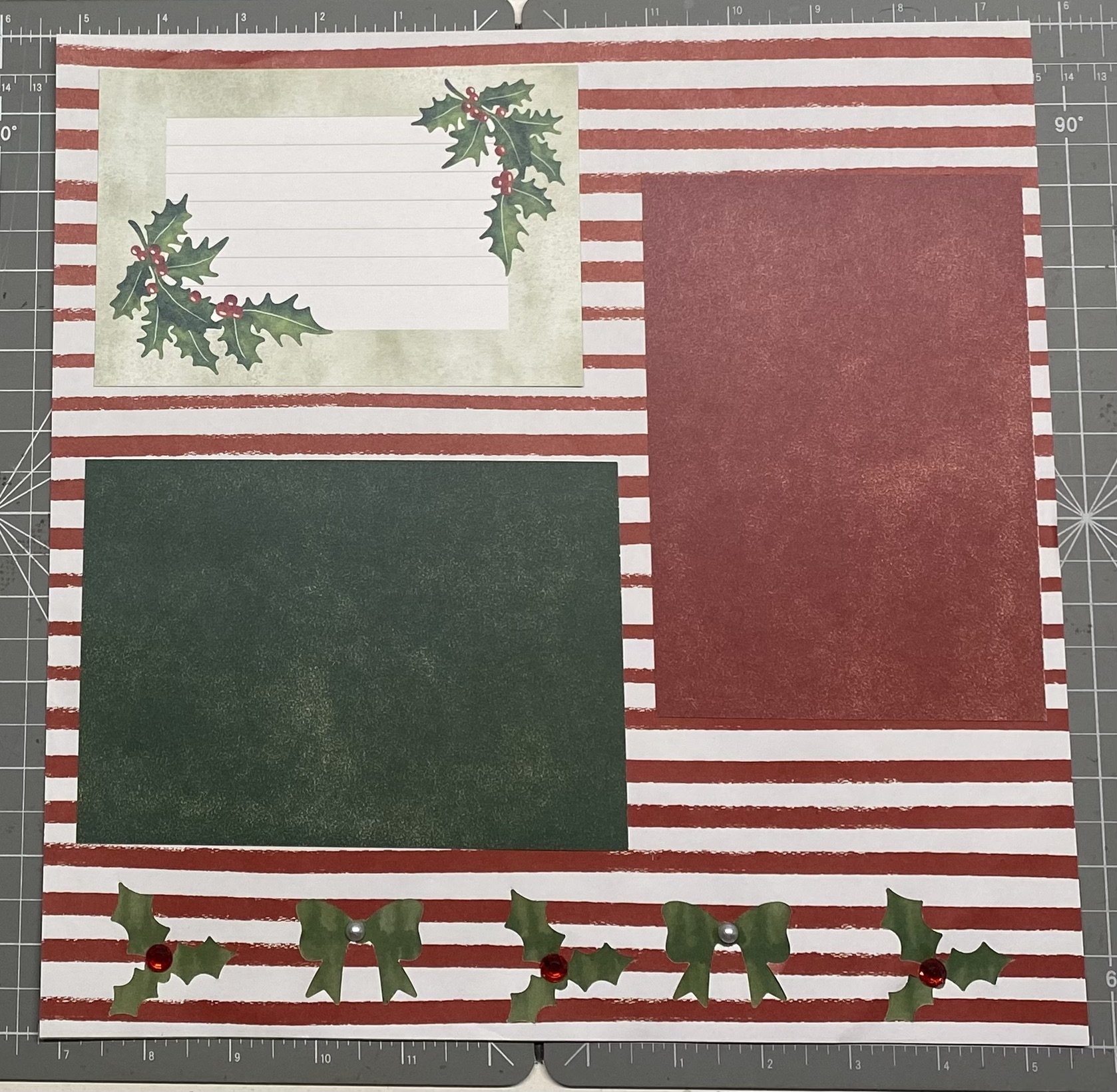 Holly, Bows, Streipes, left.jpeg