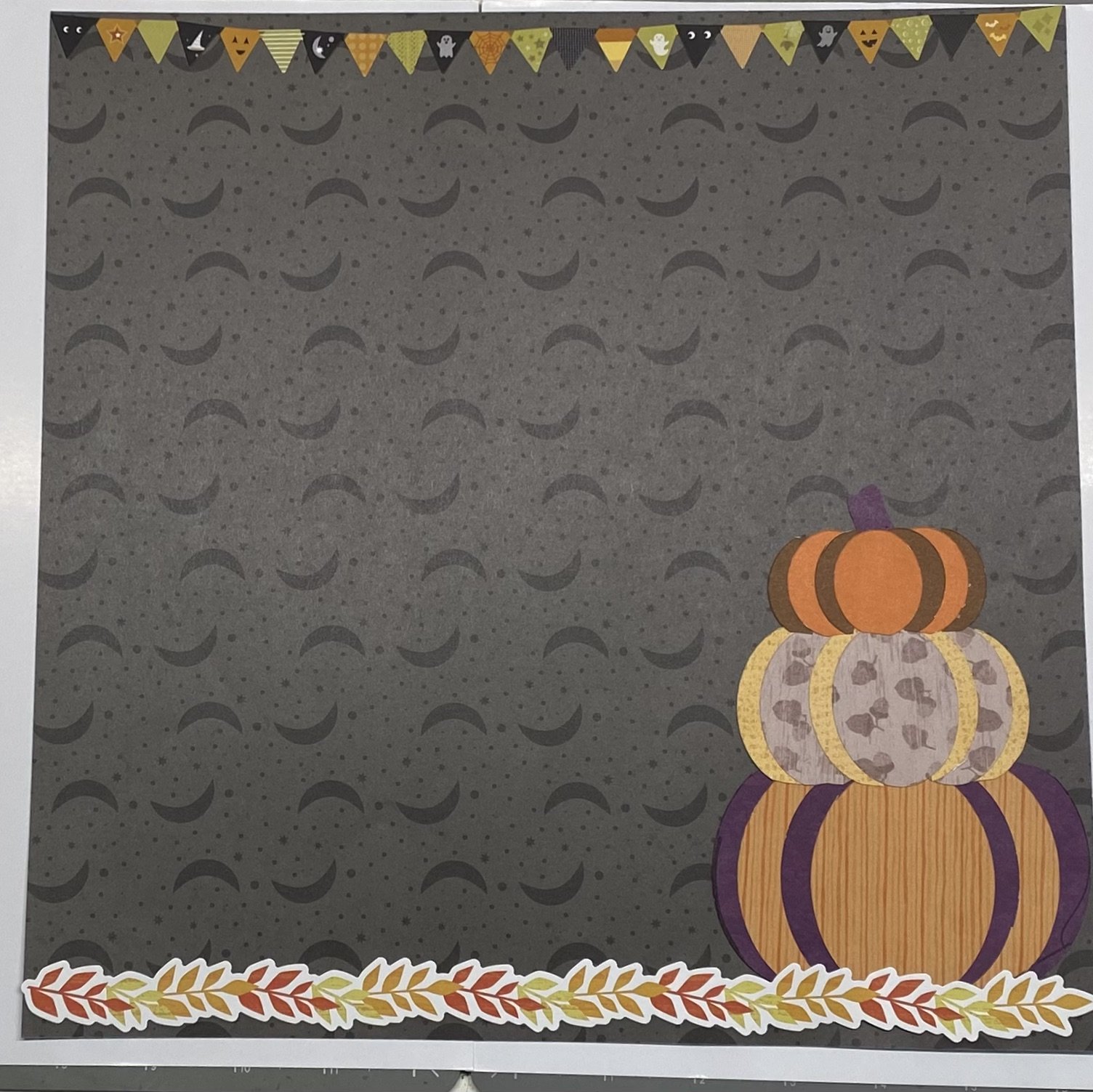 Crescent moon, stacked. pumpkins.jpeg