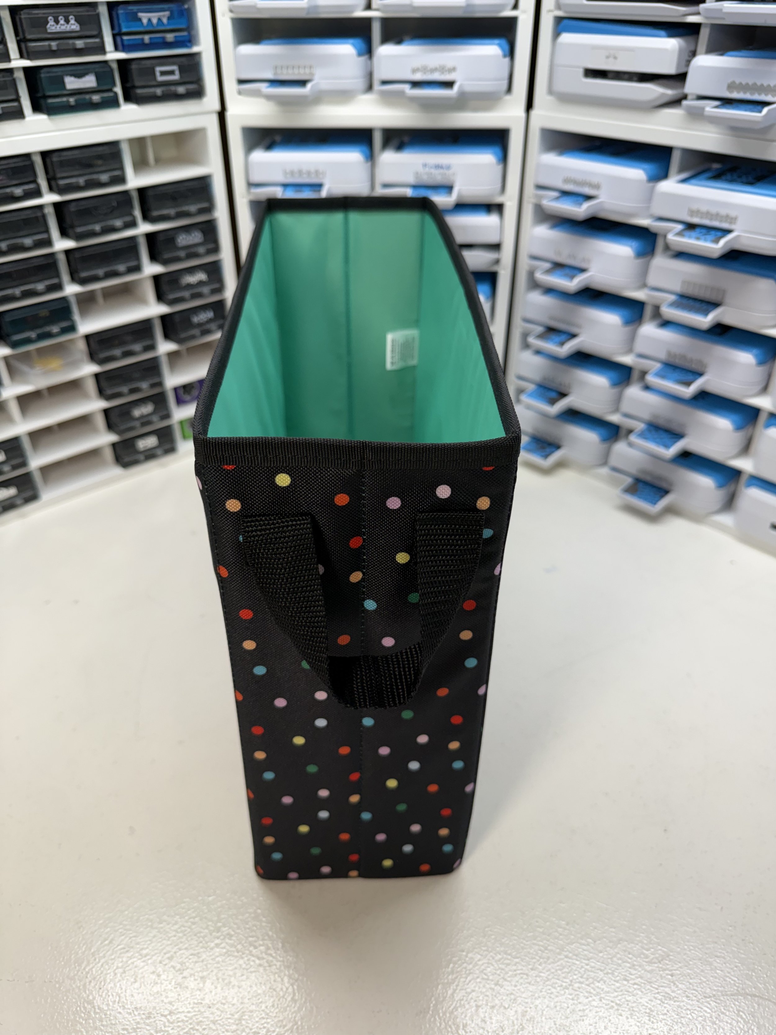 Rainbow dots pod 3.jpg