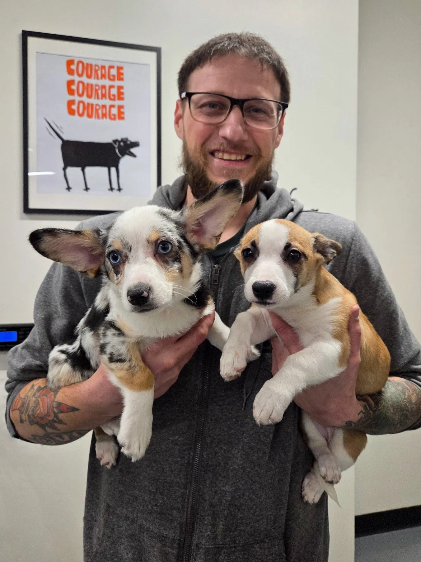 SPOTTED AT THE GREAT LIFE: "Ace" and "Ruby," both in for a fix courtesy of the nice people at Paws and Prayers Pet Rescue. 🛟