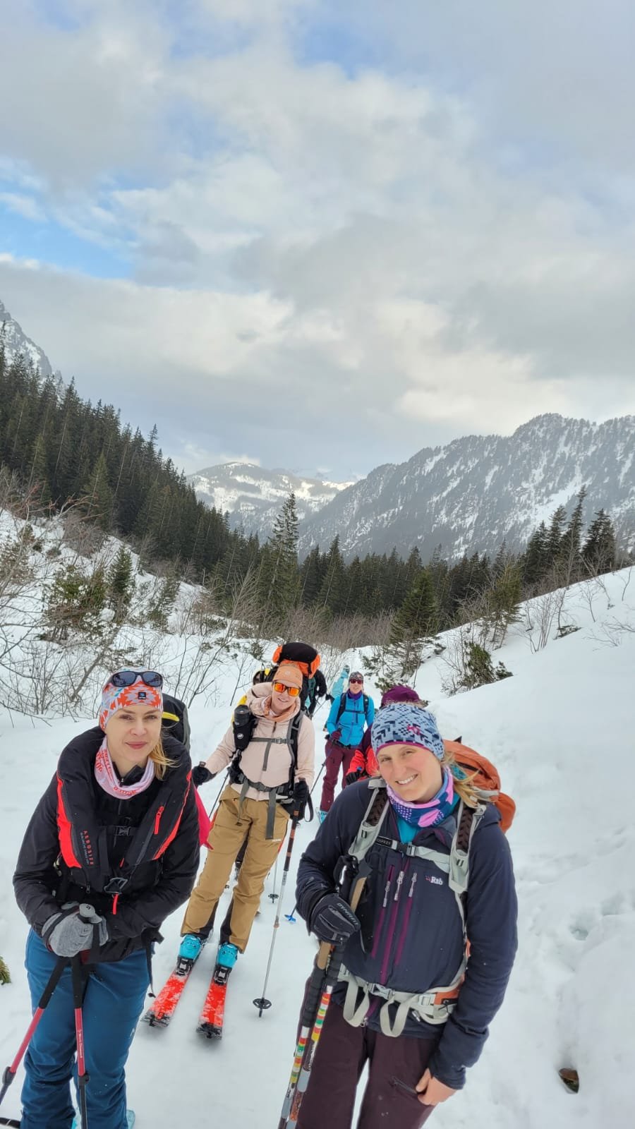 Girls on tour wyjazdy dla kobiet obozy narciarskie girls camp 11.jpeg
