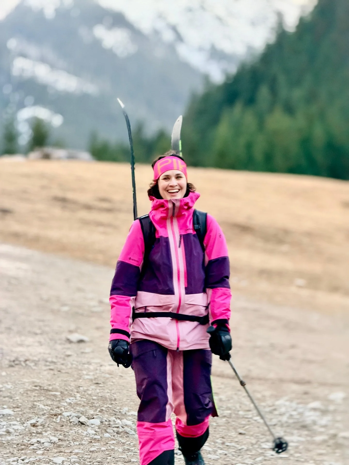 pink girls club 💘💞

skitour camp na Kalat&oacute;wkach, dzień 1

powered by 
@paterns_pl 
@nalgene_pl
#wsp&oacute;łpraca 

#girlsontour #skitouring #tatry 

girls on tour &bull; wyjazdy narciarskie dla kobiet &bull; narty &bull; skitoury &bull; ski