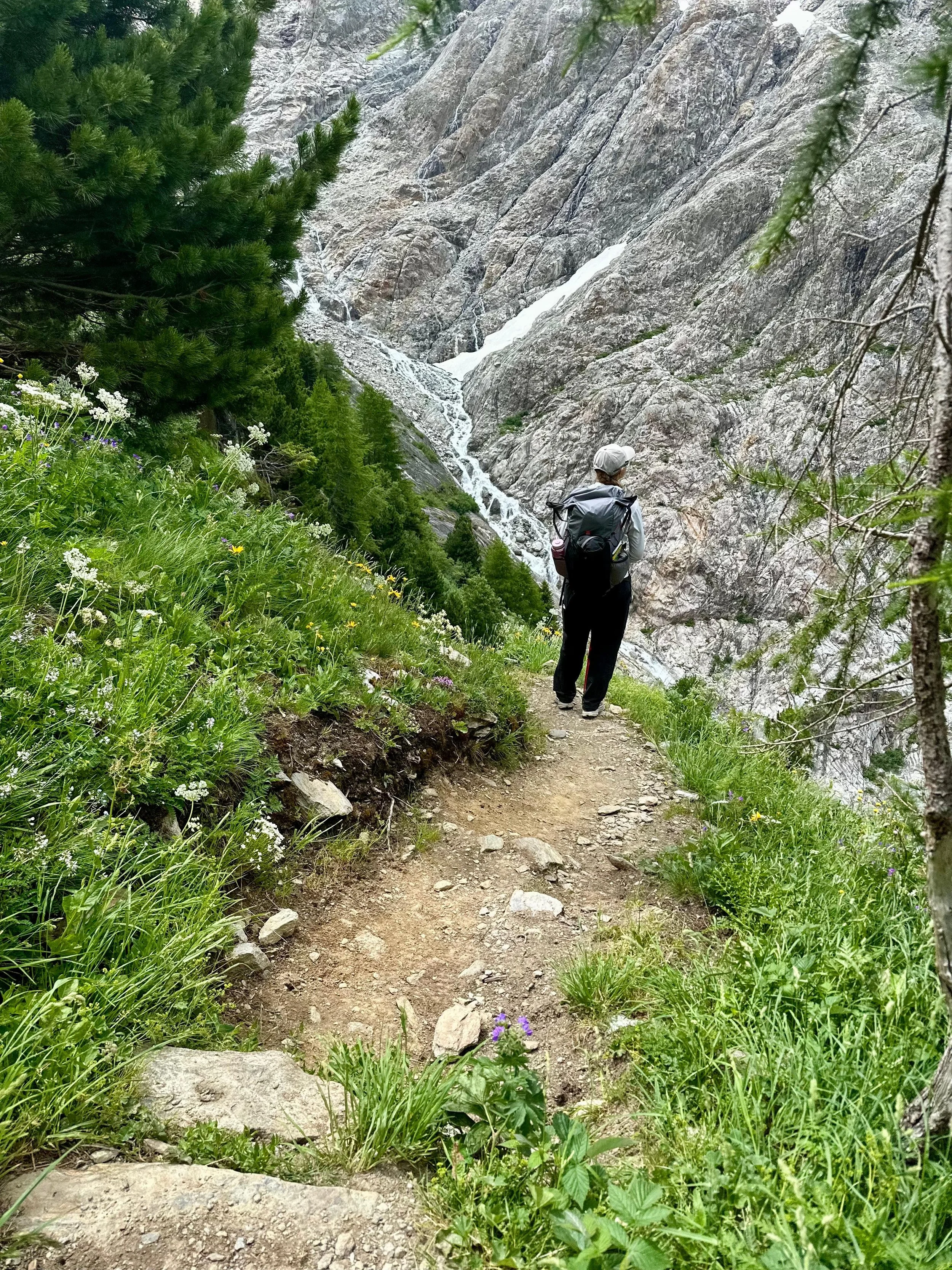 tour de mont blanc girls on tour glacier du trient.jpg