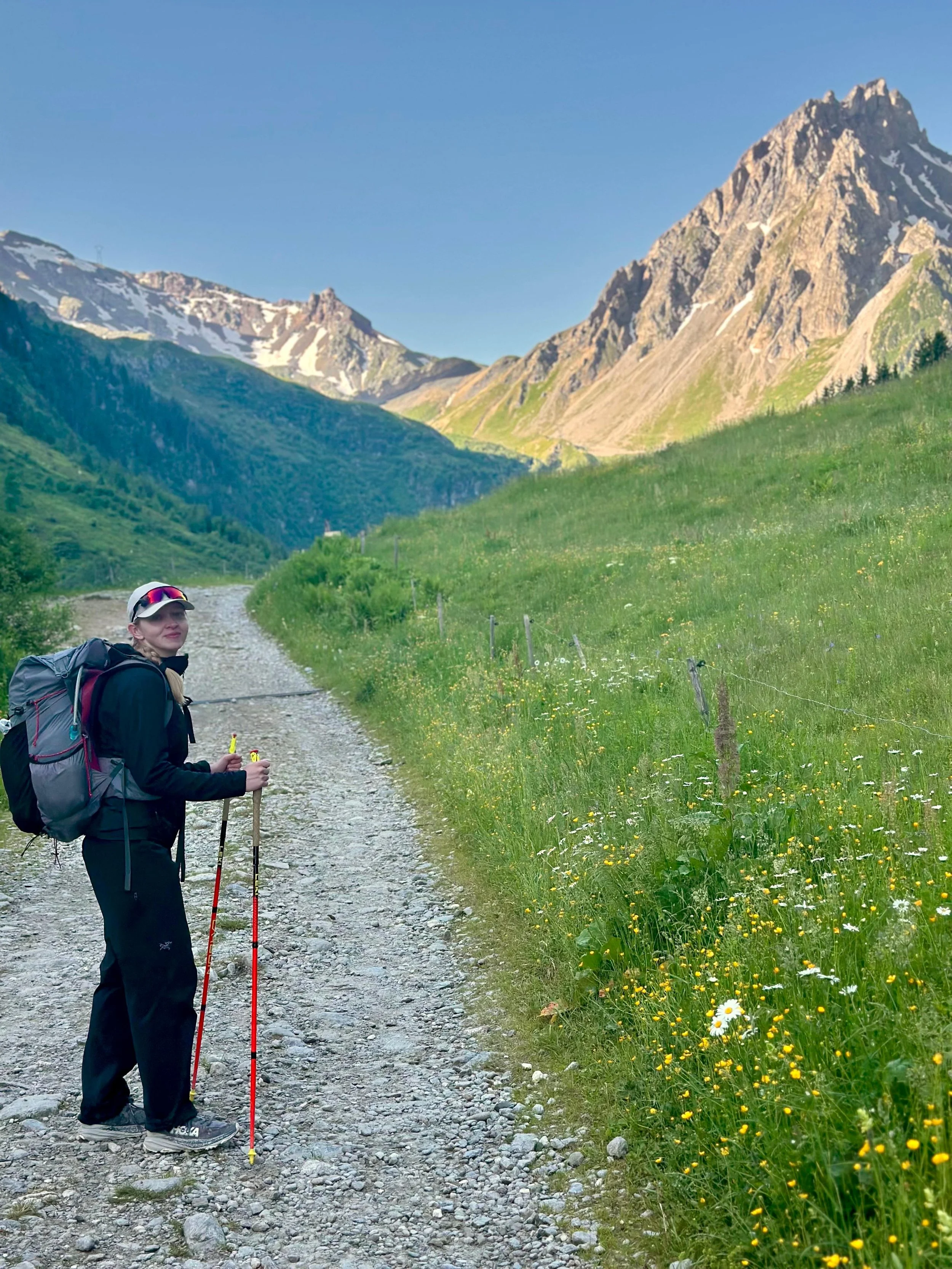 tour de mont blanc girls on tour natalia contamines.jpg