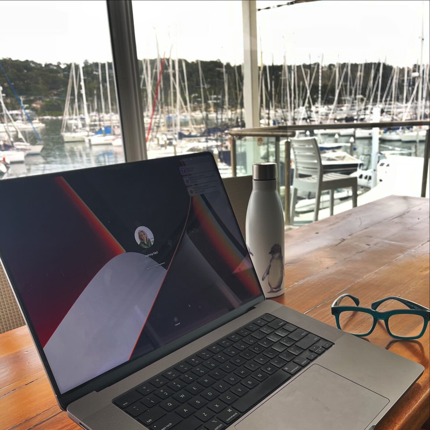 Wondering how I can incorporate boats into my current manuscript 🤔 Or I could simply enjoy the view.