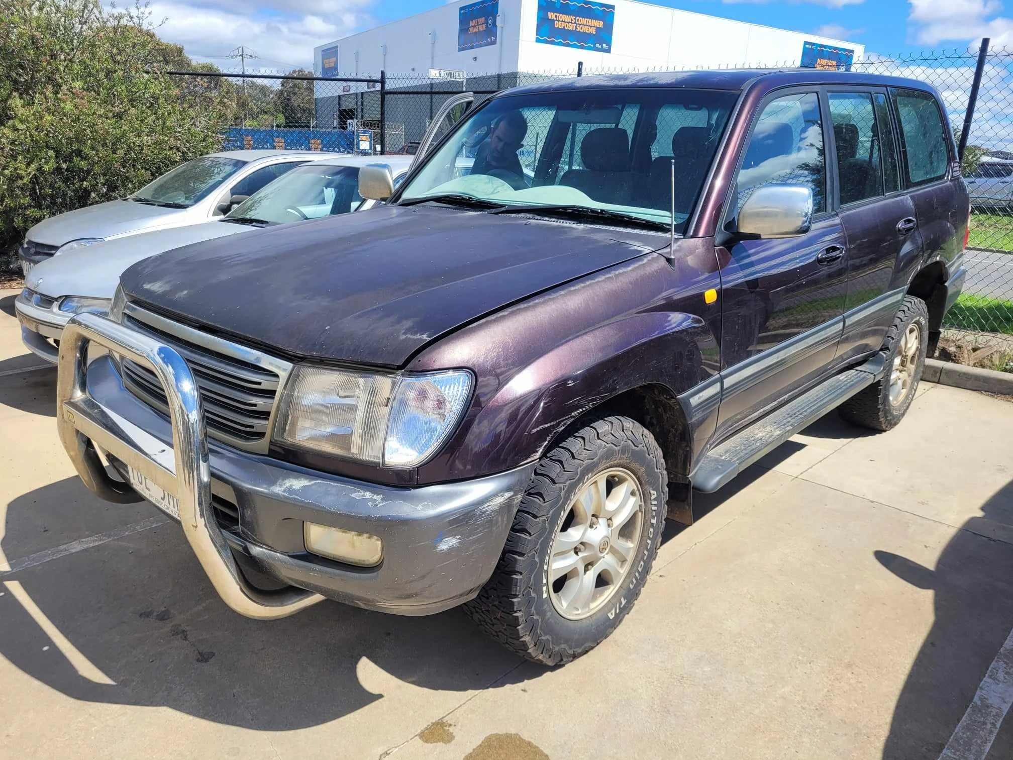 TOYOTA LANDCRUISER UZJ100 SAHARA