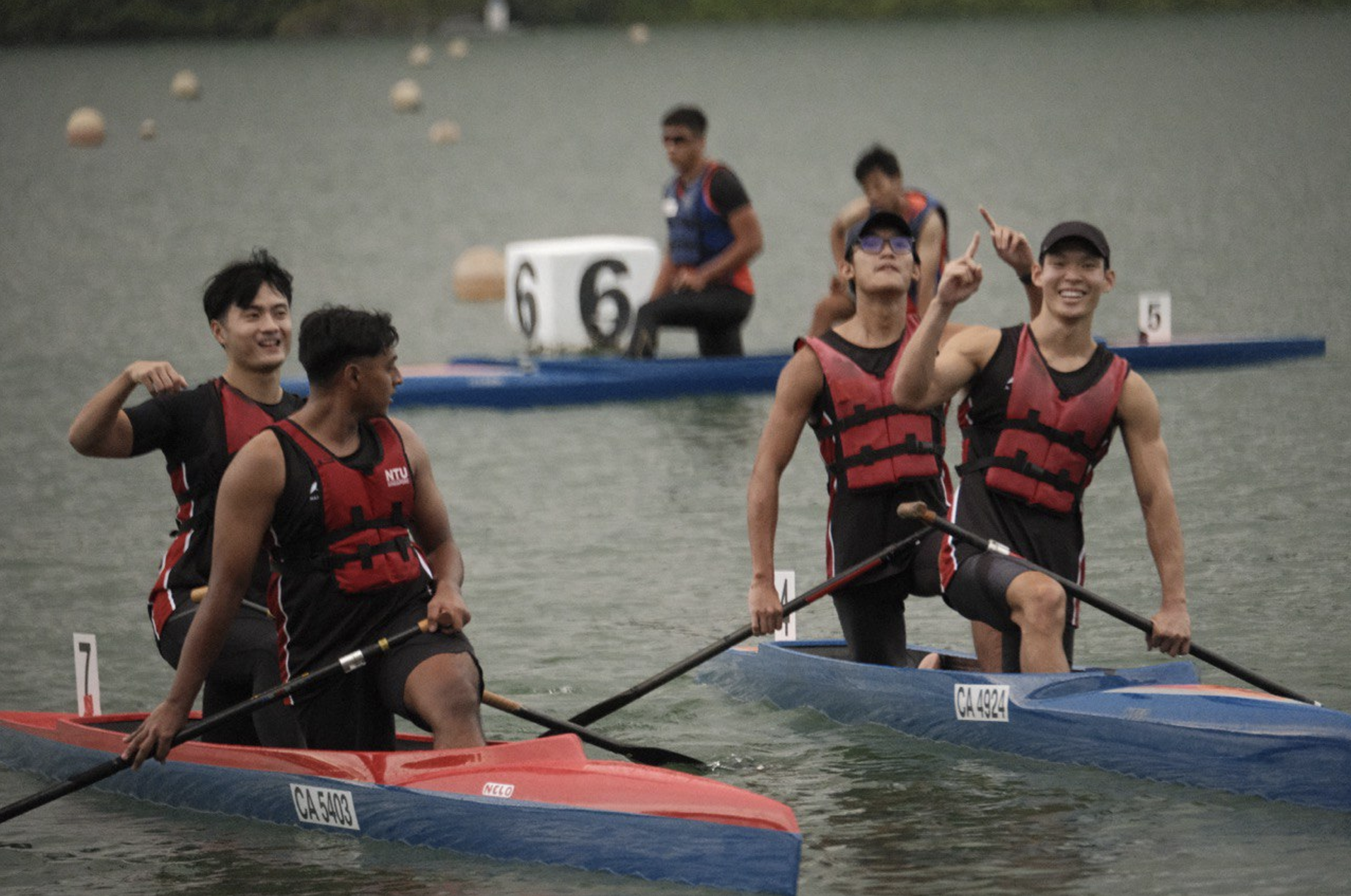 Canoe 3.png