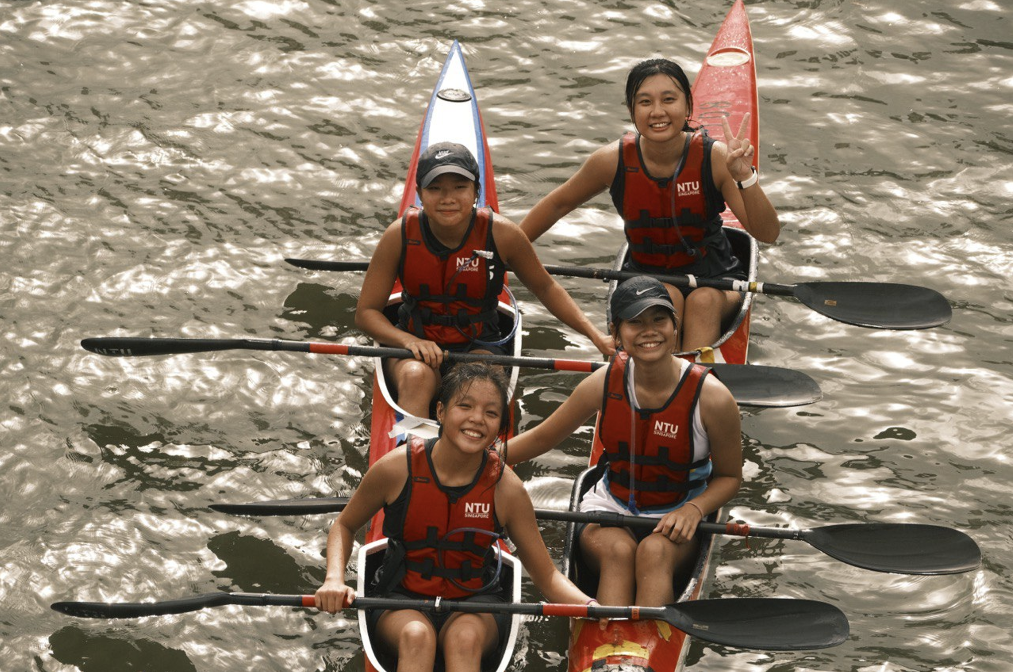 Canoe 2.png
