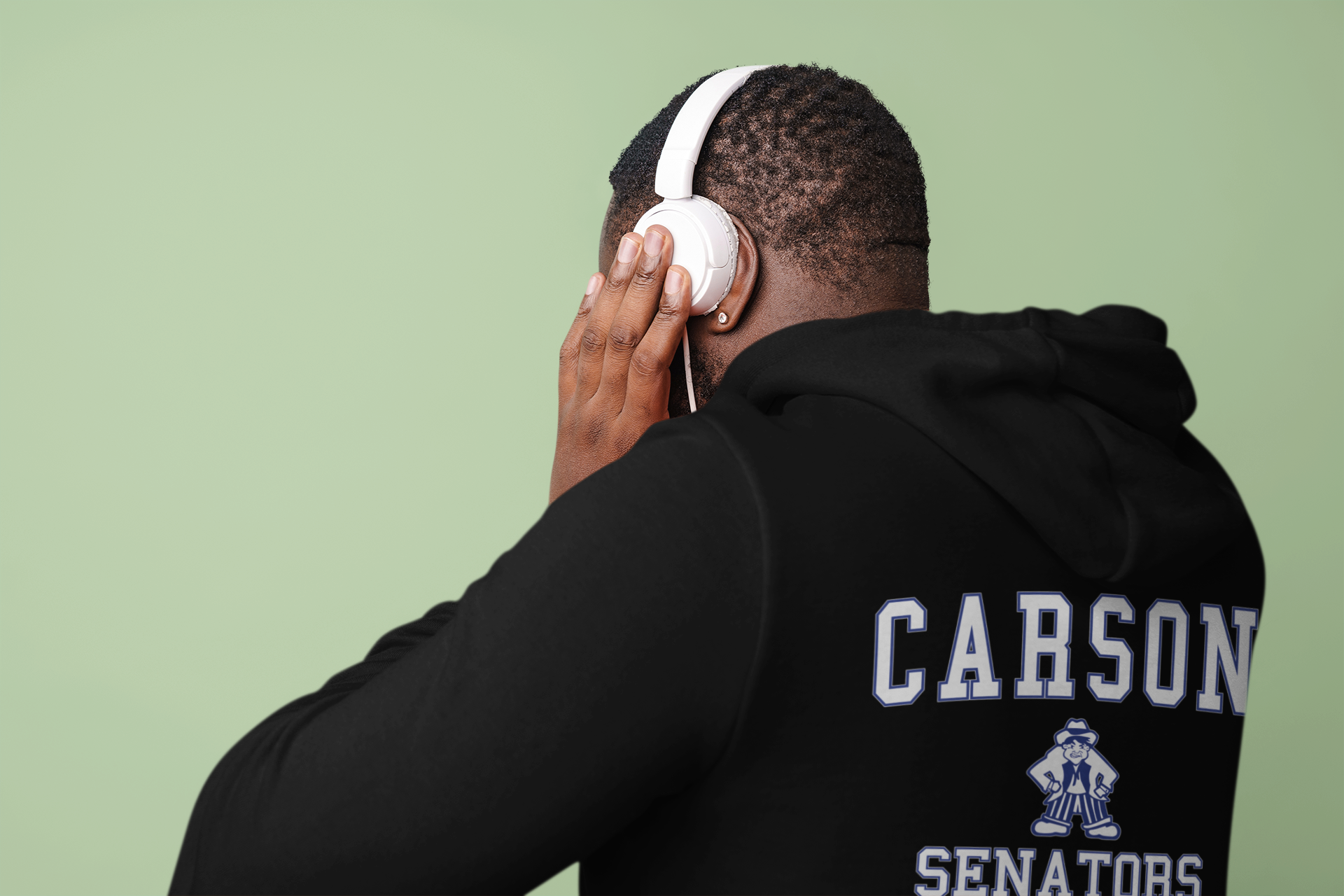 back-view-mockup-of-a-man-listening-to-music-m25327-r-el2.png