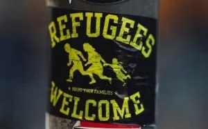 8. Accueillir dignement les réfugiés et migrants, et garantir les conditions d’une intégration réussie