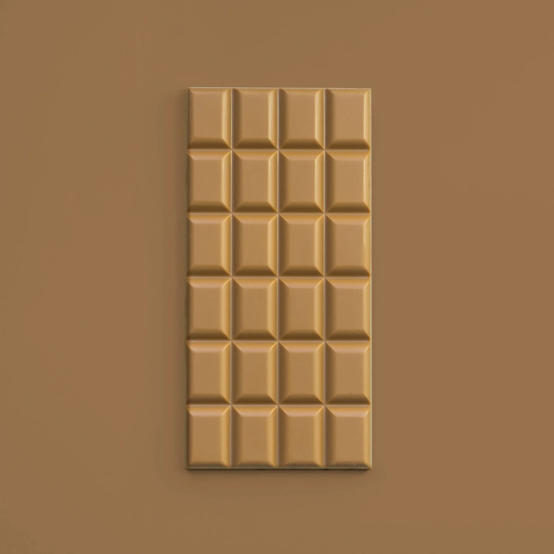 Tafel aus heller Schokolade auf braunem Hintergrund