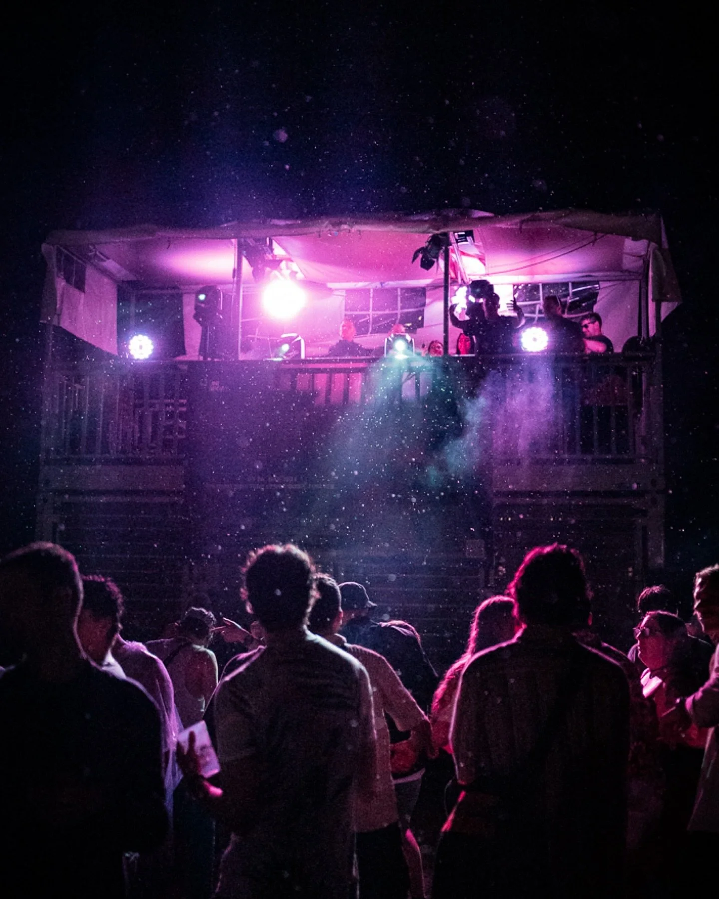 Hier sind die letze Bilder von der Sportlerparty!
Ich habe viele Neue Kennengelernt! Es hat Mega Spa&szlig; gemacht und es w&uuml;rde mich freuen wenn wir uns n&auml;chstes Jahr wieder sehen w&uuml;rden! 
Die restliche Bilder kommen auf meine Homepag