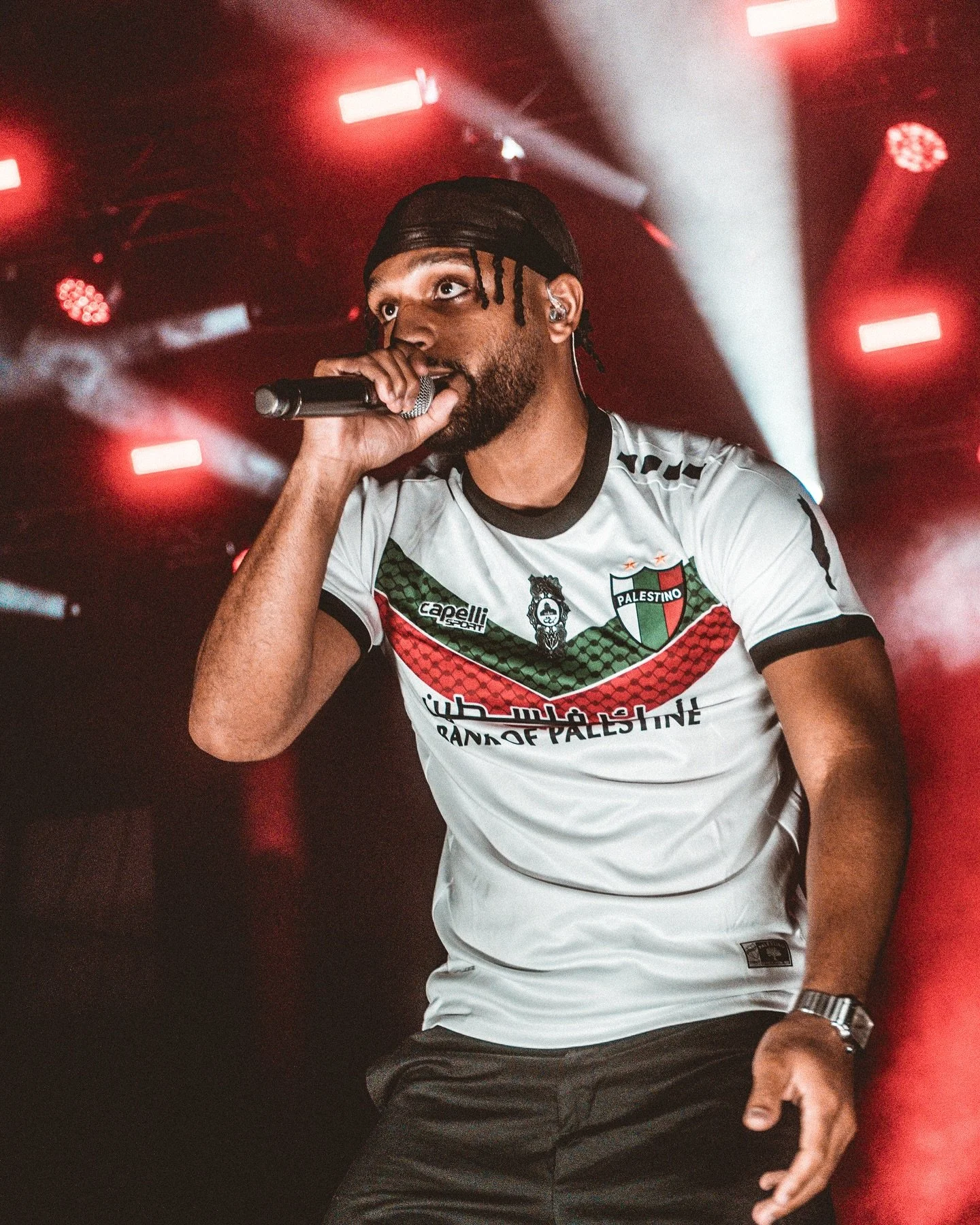 @billajoe 

@heroes_festival /@heroes_freiburg

 #buisness #deutschrap #freiburg #heroes #heroesfestival #heroesfreiburg
#konzert #fotografie #concert #billajoe