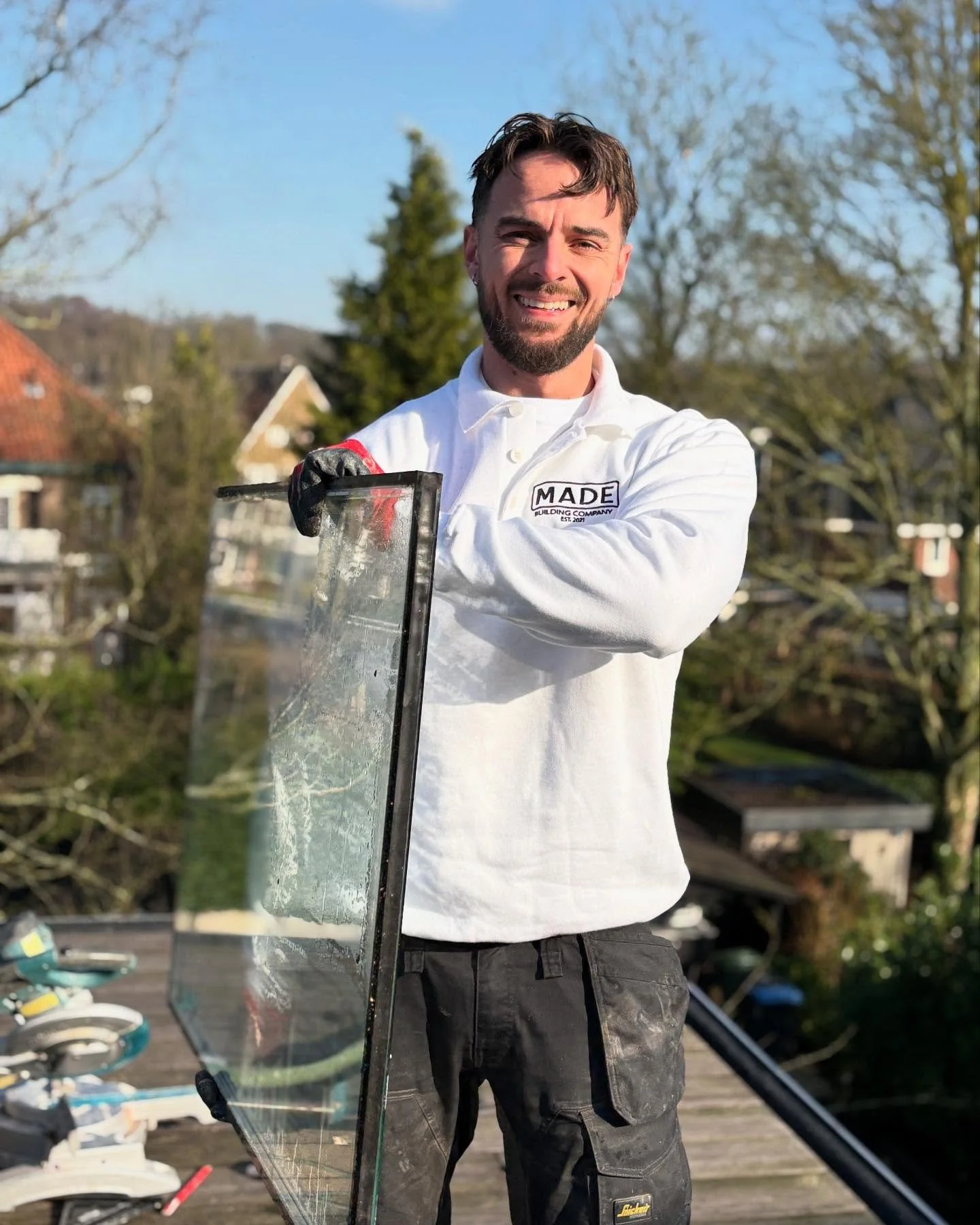 Fresh new work gear thanks to Proforto! Comfy, stylish, and ready for whatever the day brings. Big thanks to the Proforto team for keeping us looking pretty #WorkHardLookGood #Proforto

@proforto.nl 🔥