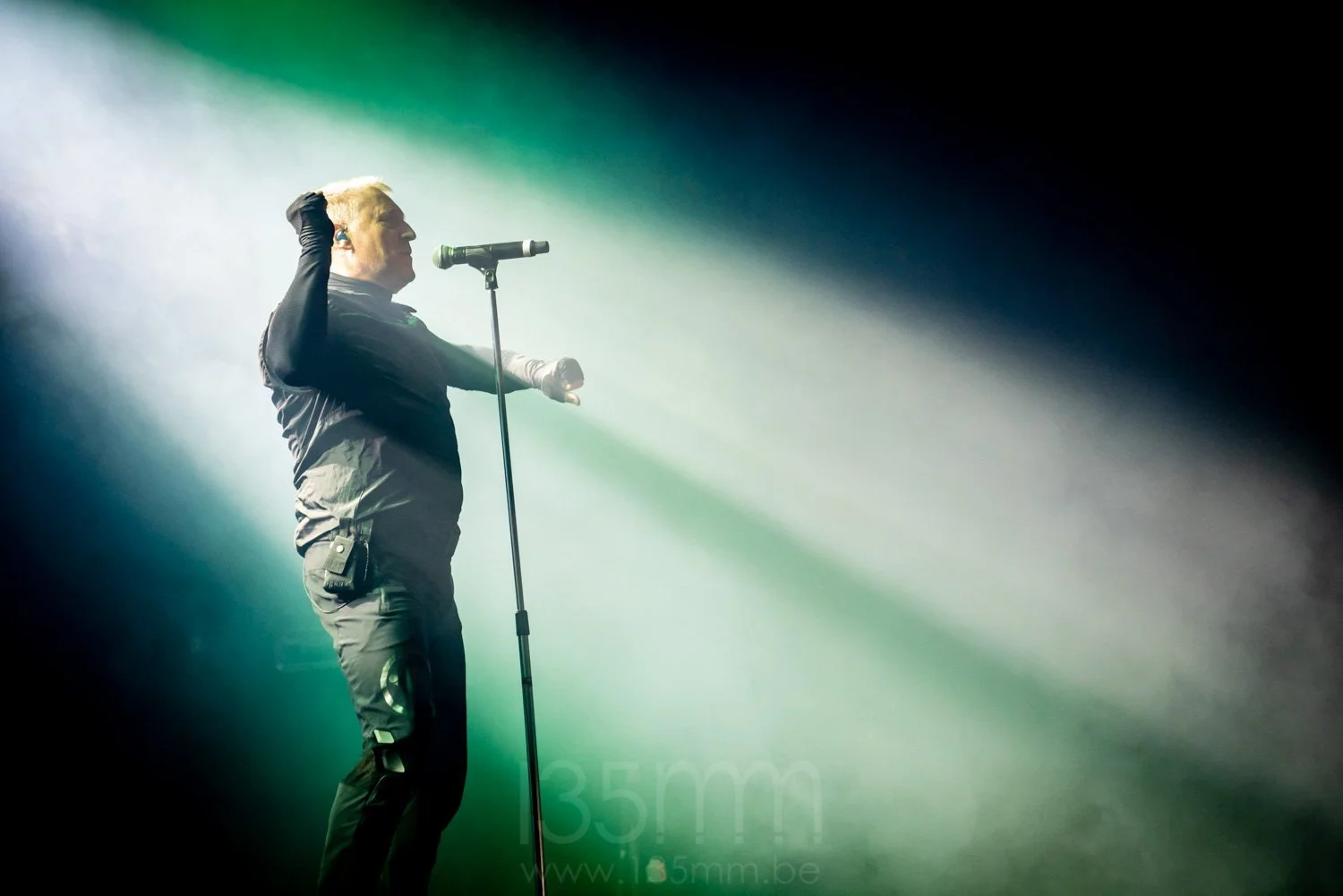 concert-front-242-leuven-01