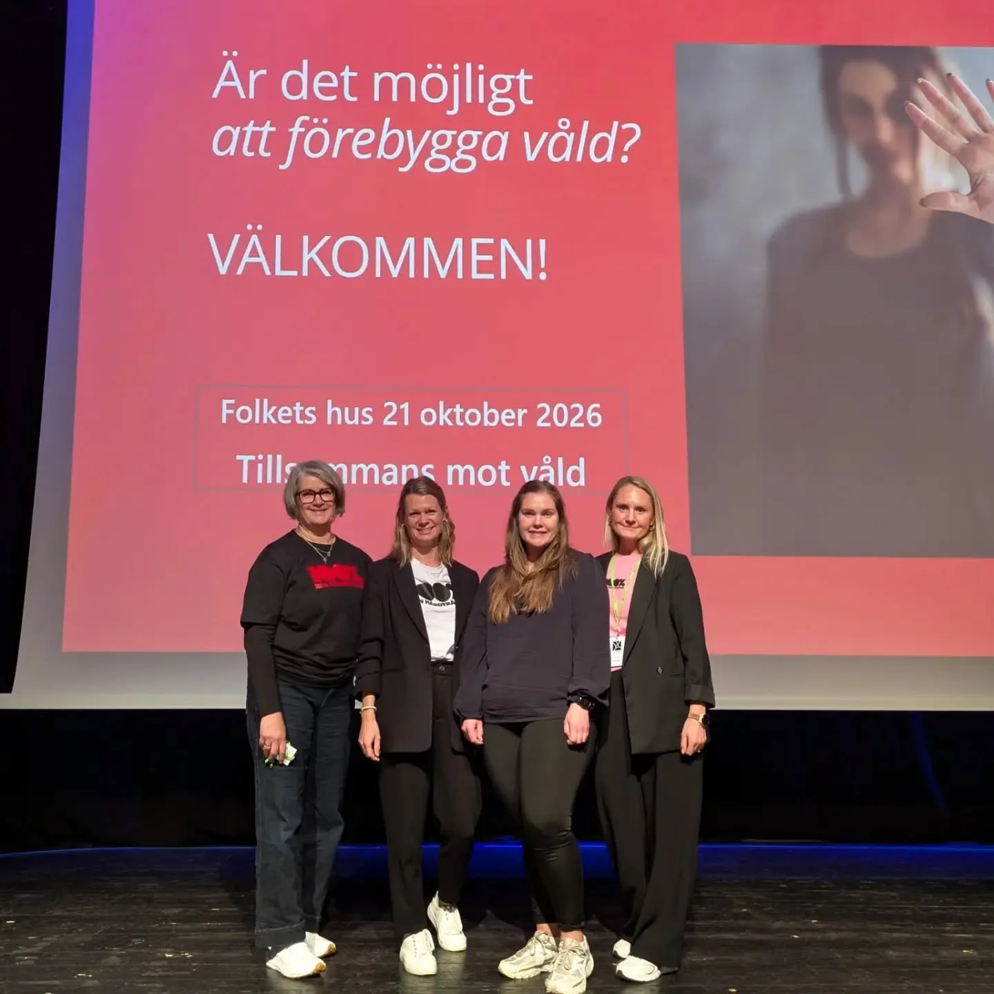 Under veckan har vi deltagit som b&aring;de bes&ouml;kare och utst&auml;llare p&aring; konferensen. Tillsammans mot v&aring;ld i J&auml;mtland - om att f&ouml;rebygga m&auml;ns v&aring;ld mot kvinnor! 

Under dagen har det lyfts viktiga fr&aring;gor 
