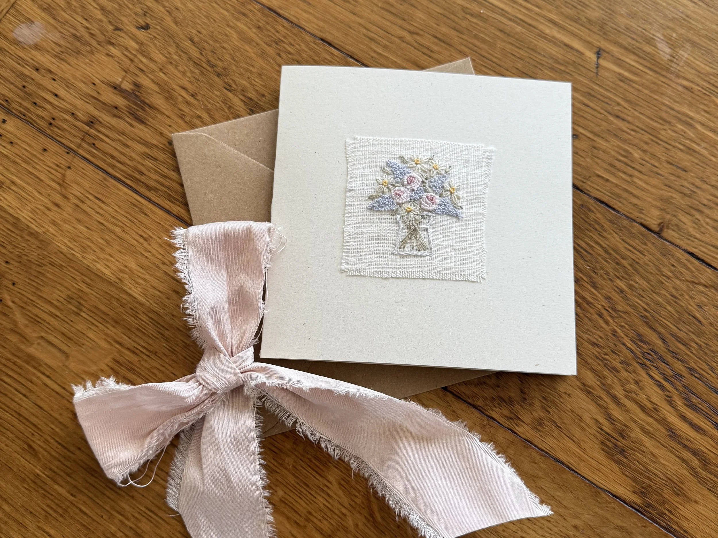 greeting-card-envelope-embroidered-flower-vase-l.jpeg