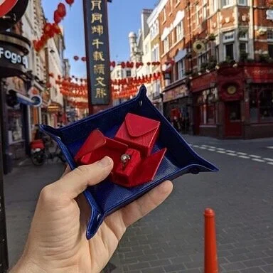 By her side forever - she said YES! 💖✨
You have the ring, now do it in style! Make it a moment she’ll never forget 💍❇️
Envelope Engagement Ring Box 🎁💍