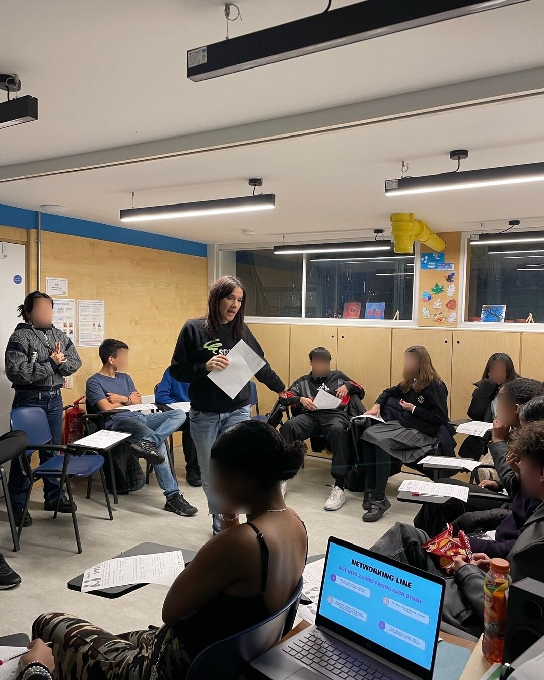 🌟 Spiral partnered with @irmolondon, our @buildingyoungbrixton collaborator partner, to deliver a self-awareness and personal branding workshop led by our Head of Youth Development, Aurora. 

Participants engaged in reflection on their passions 😍, 