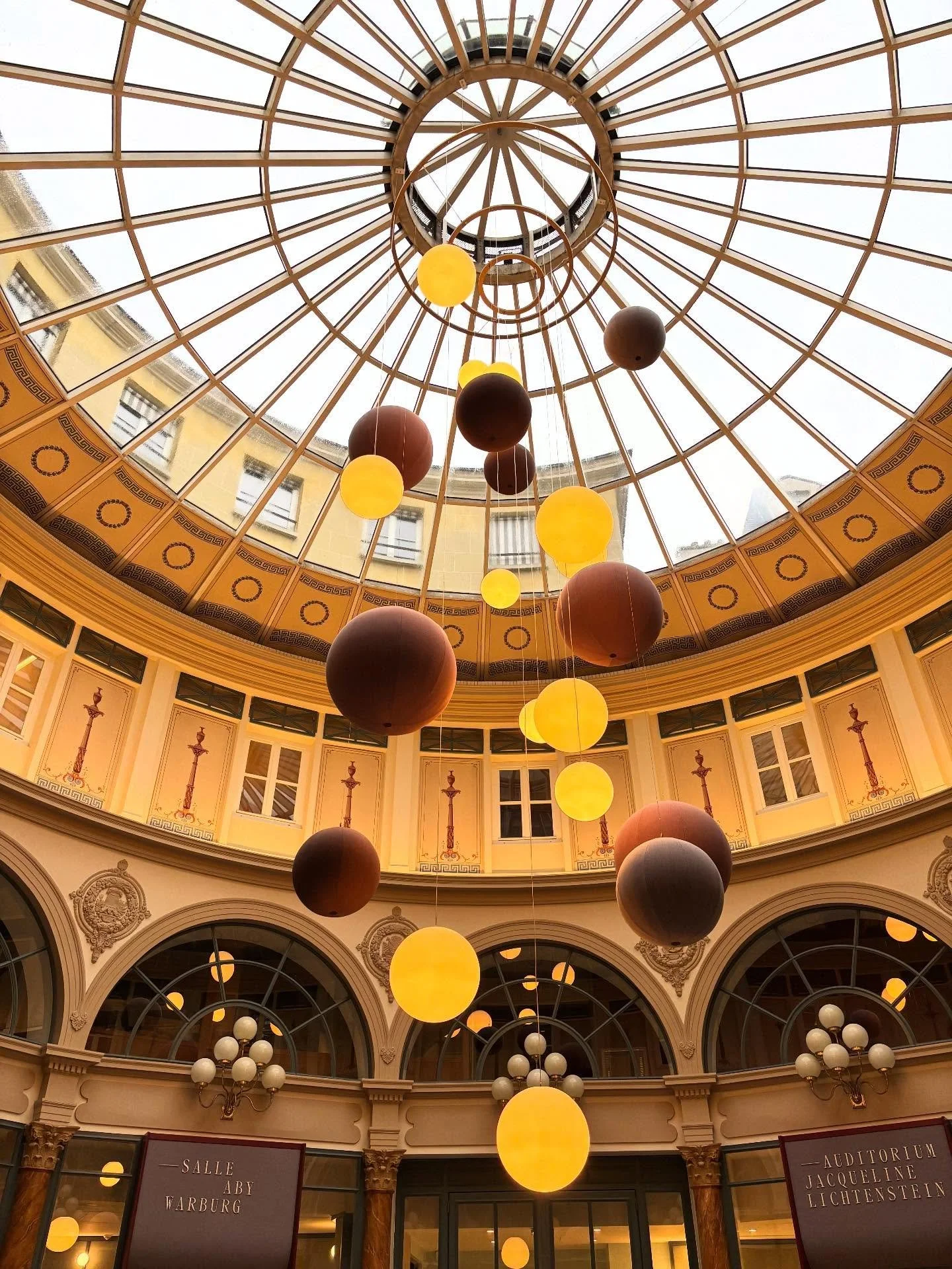 Au d&eacute;tour d&rsquo;un passage parisien 📸

#inspiration #architecture #parismonamour #parisintime #parisestmagique #parismaville