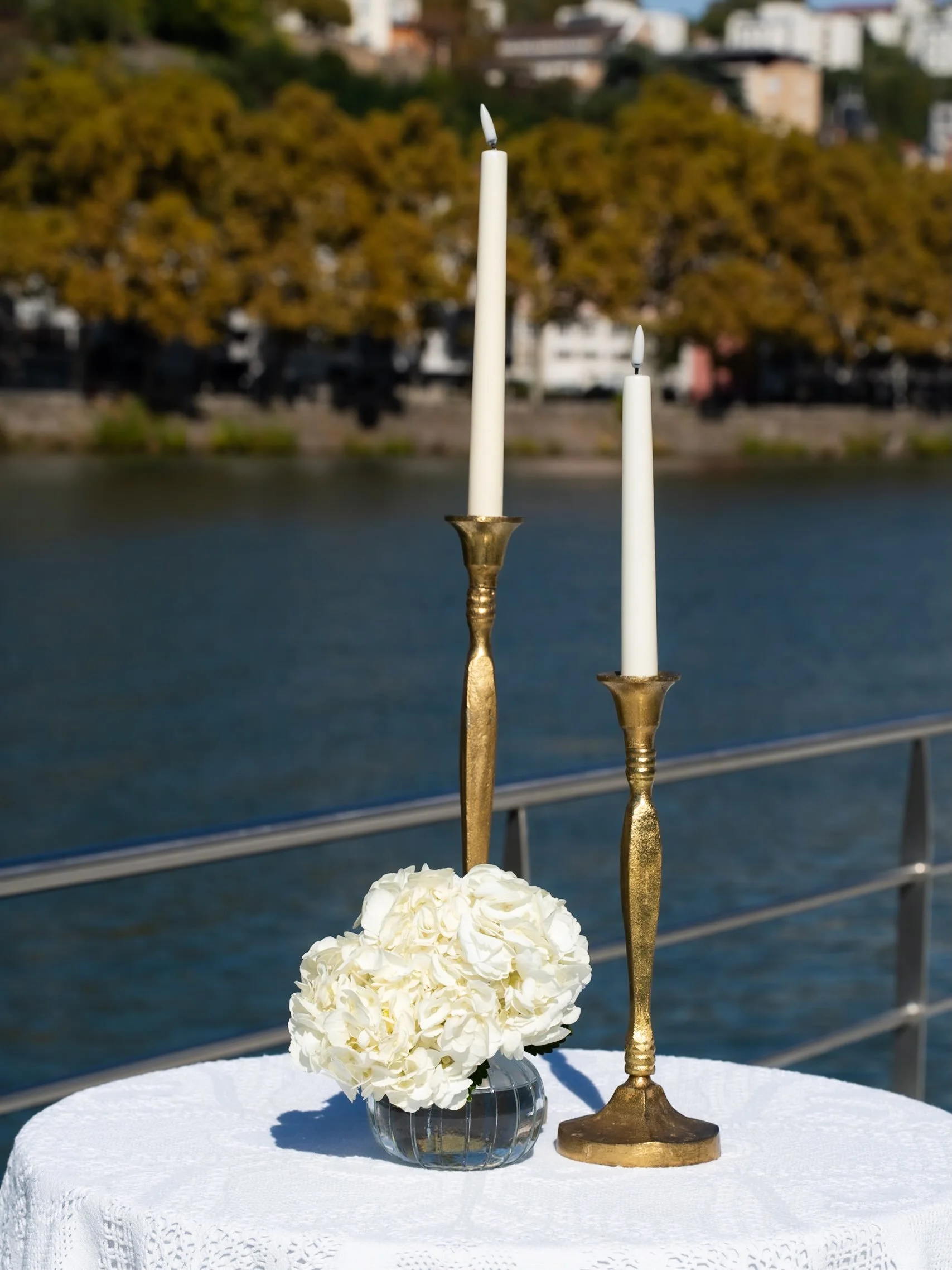 Une attention particuli&egrave;re port&eacute;e aux d&eacute;tails 📸

Les mati&egrave;res, les fleurs, les volumes, les objets&hellip;
Tout ce qui participe &agrave; cr&eacute;er une atmosph&egrave;re sans jamais prendre toute la place.

Quelques d&