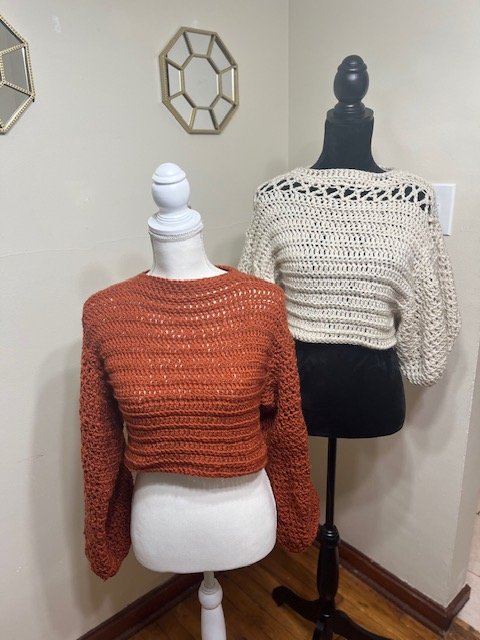 Windy pictured with Daydreaming both in size M.jpg