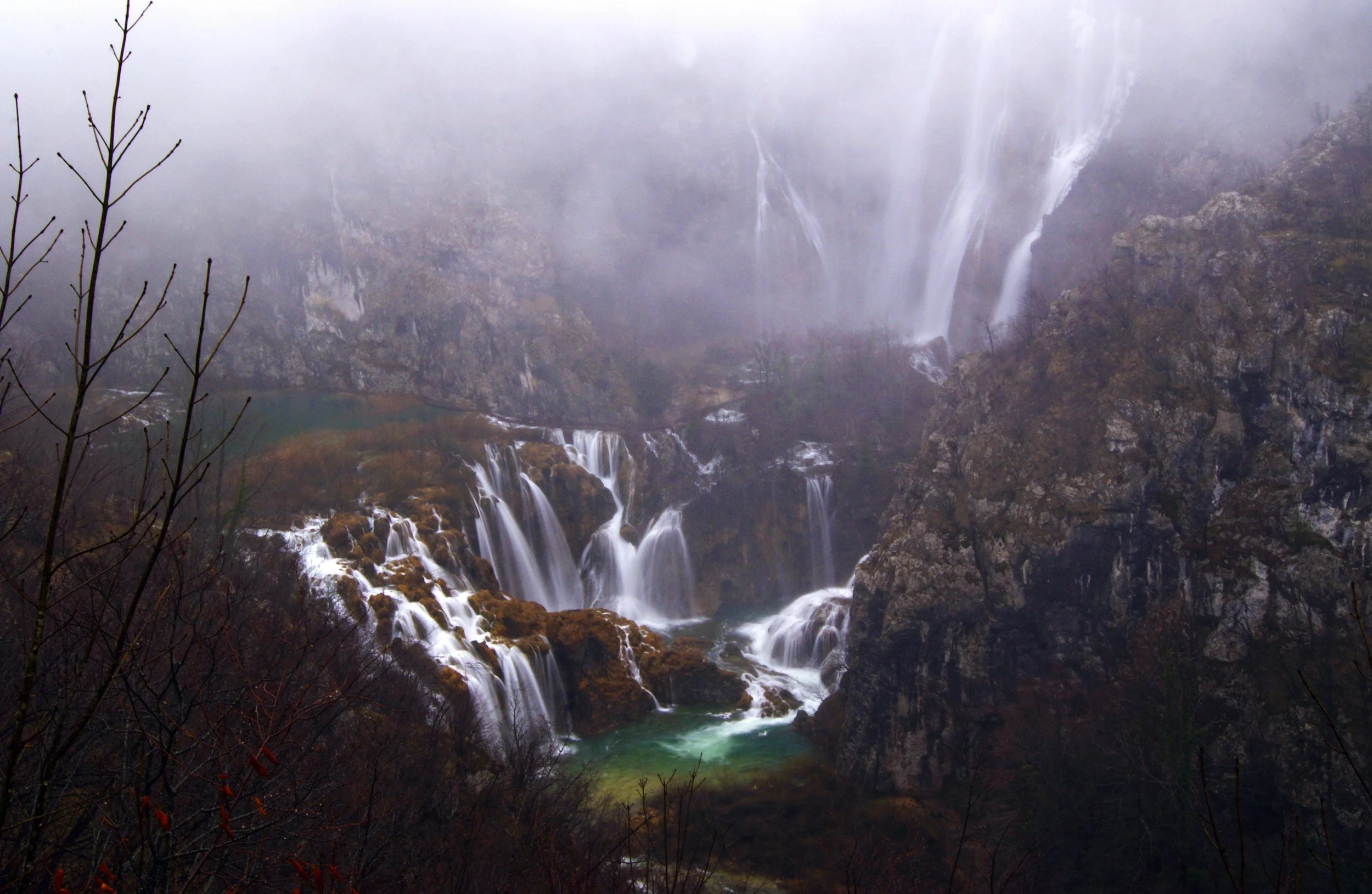 Plitvice_VelikiSlap_fog.jpg