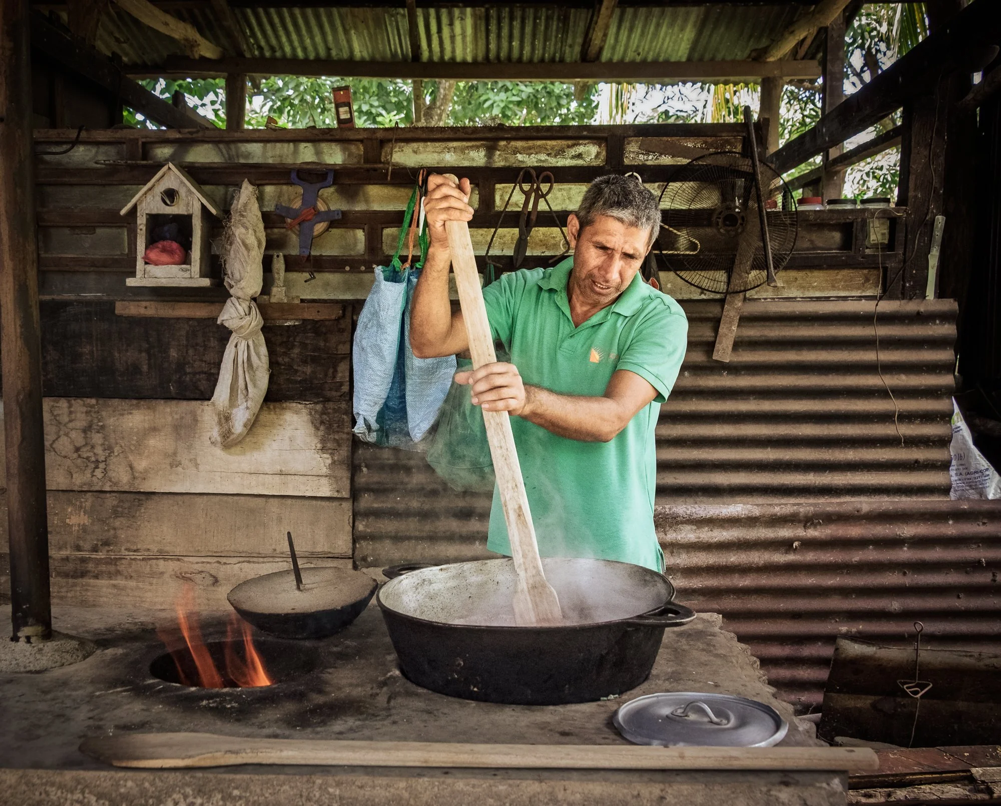 nicaragua-photo-tour-cacao-farm-chocolate.jpg