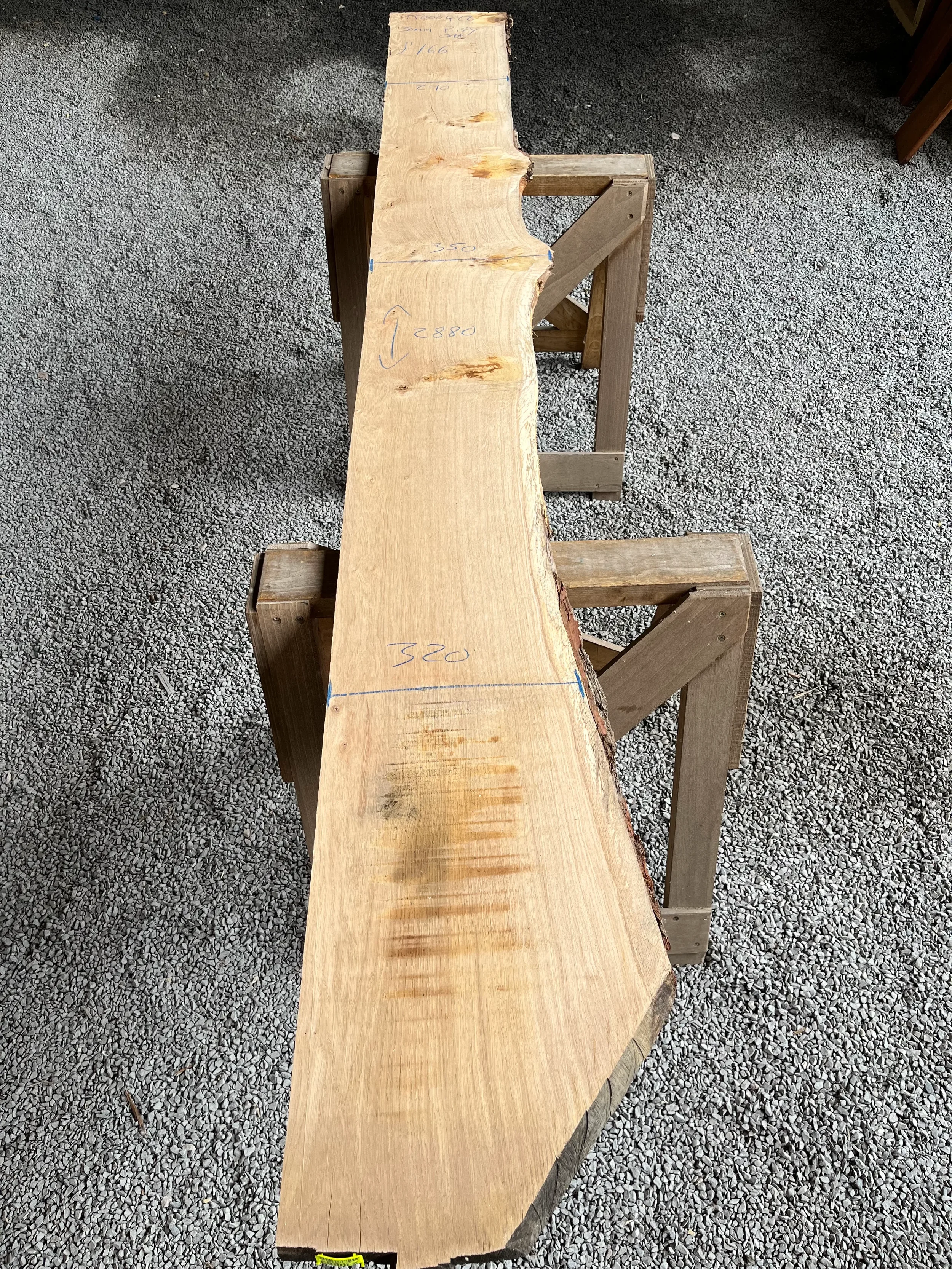 Pippy Oak 1 Square / 1 Live Edge Board 30mm