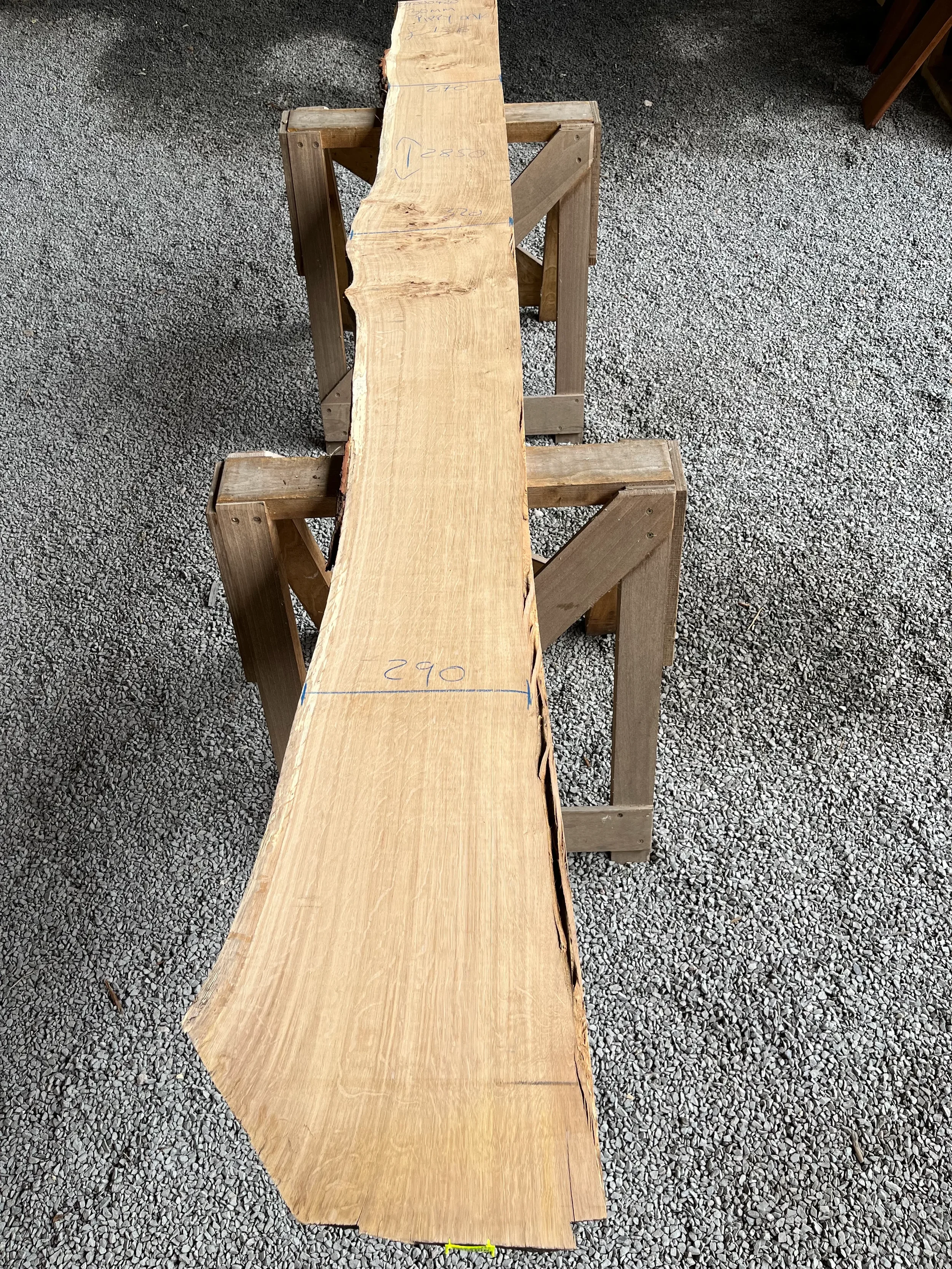 Pippy Oak 1 Square / 1 Live Edge Board 30mm