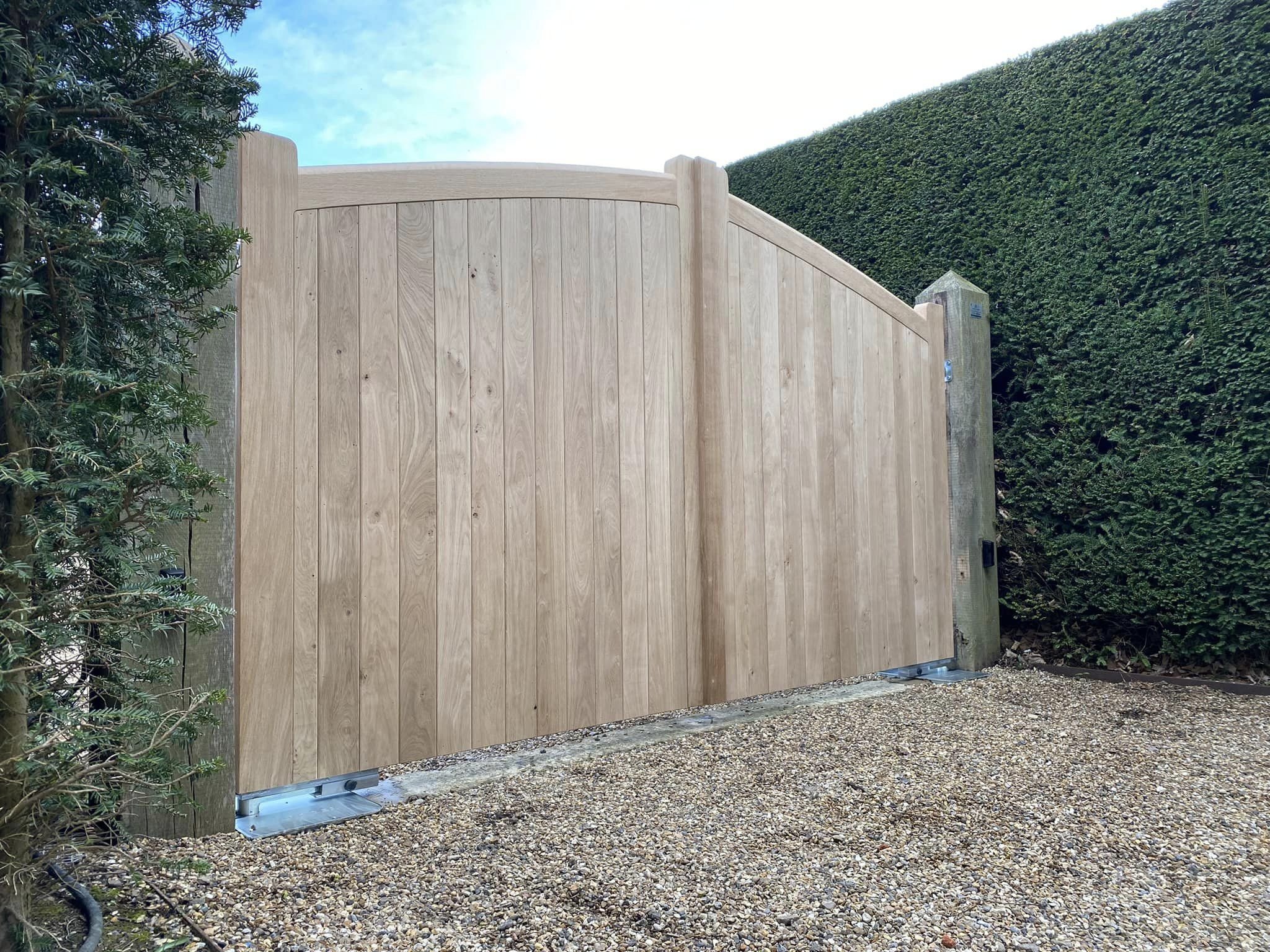 Convex Manor Gates West Sussex.jpg
