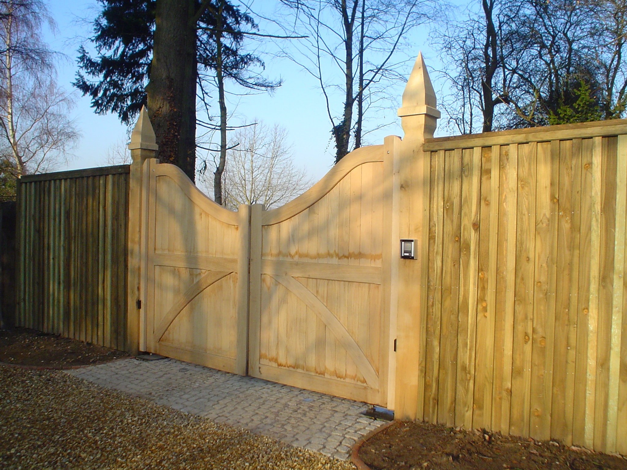 Gate Hartley Wintney_GATE.JPG